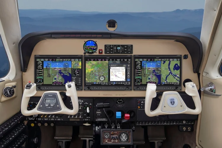 Integrated Flight Display Garmin AXIS™: The Next Generation of Integrated Flight Displays ...