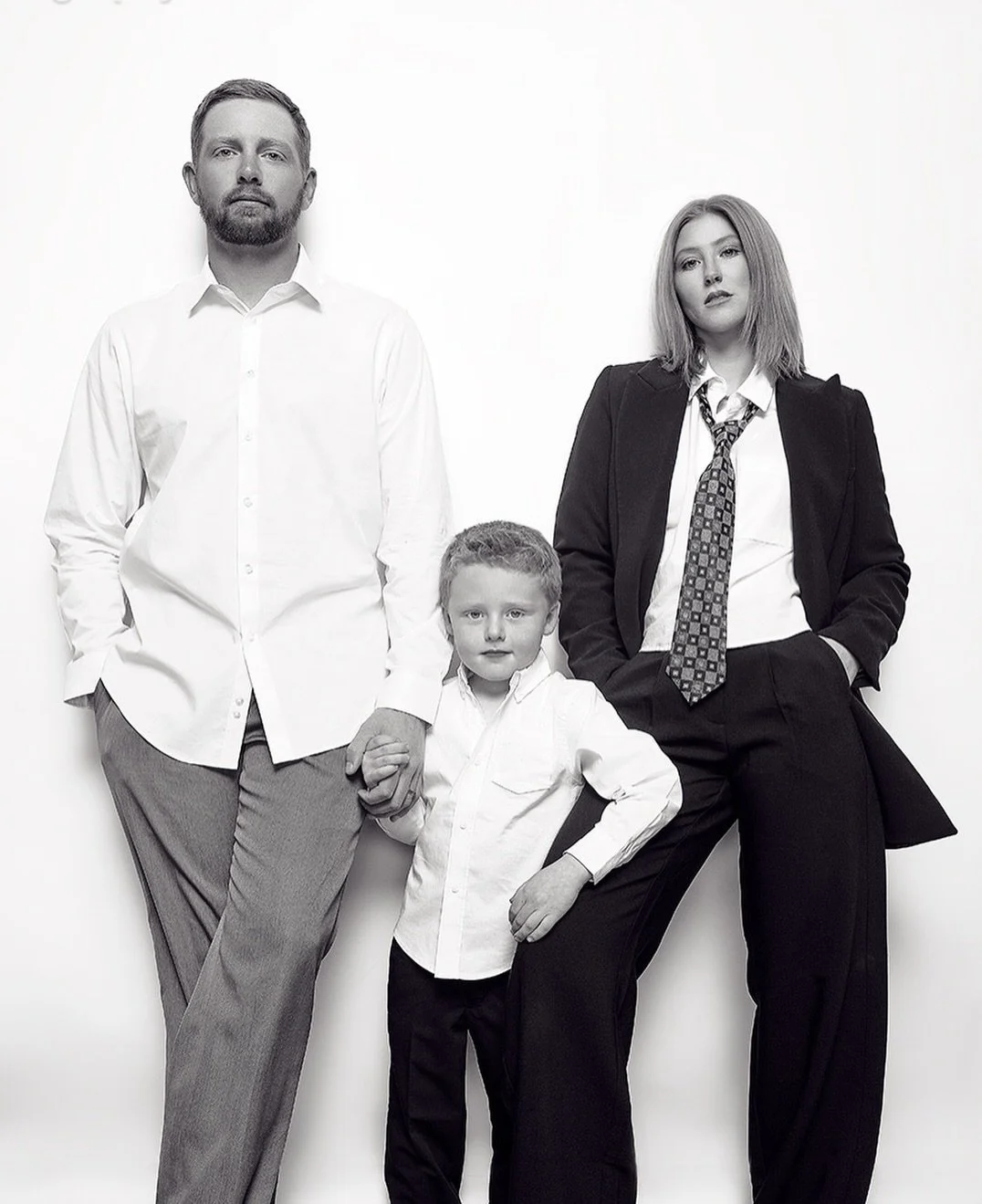 Effortlessly cool and unapologetically modern ! 

I have been working on portraits that captures a family with editorial edge and quiet confidence. Clean lines, tailored silhouettes, and a monochrome palette that gives a timeless, fashion-forward fee