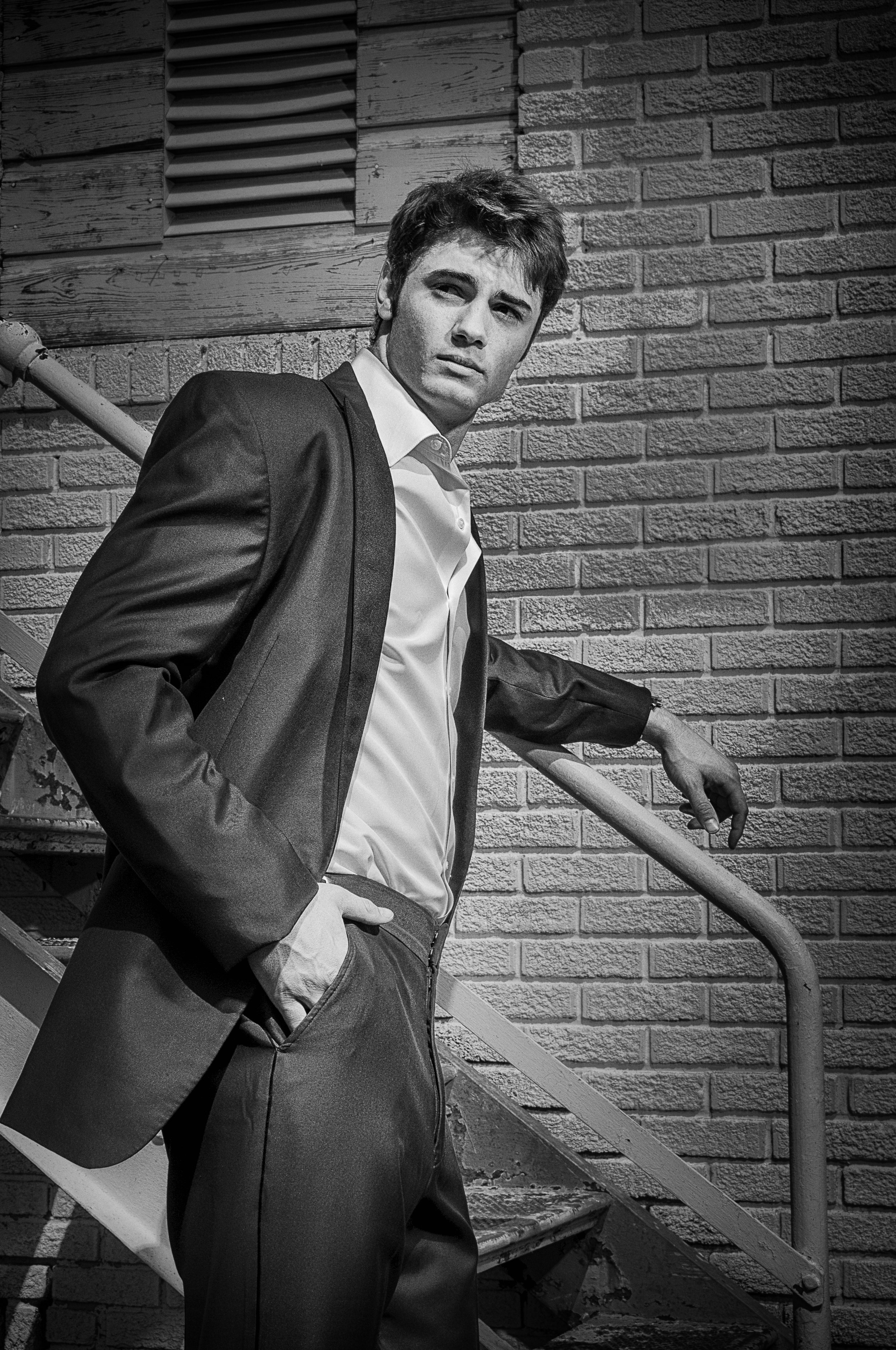 Amarillo-Senior-mens-outdoor-pictures-Craig-stidham.jpg