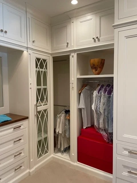 Closet4.jpg