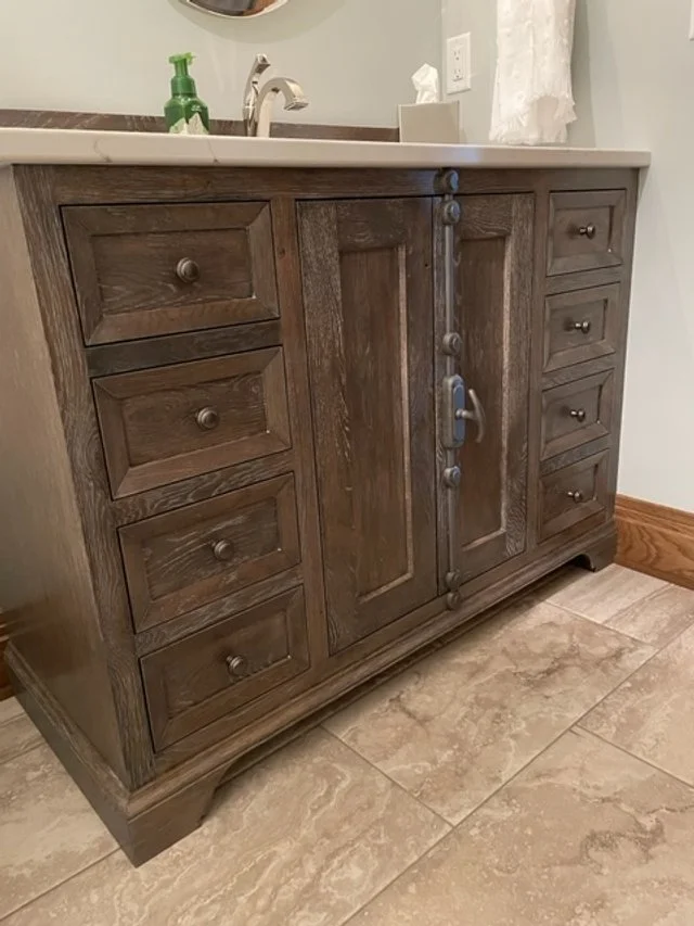Wolfe_Vanity (4).jpg