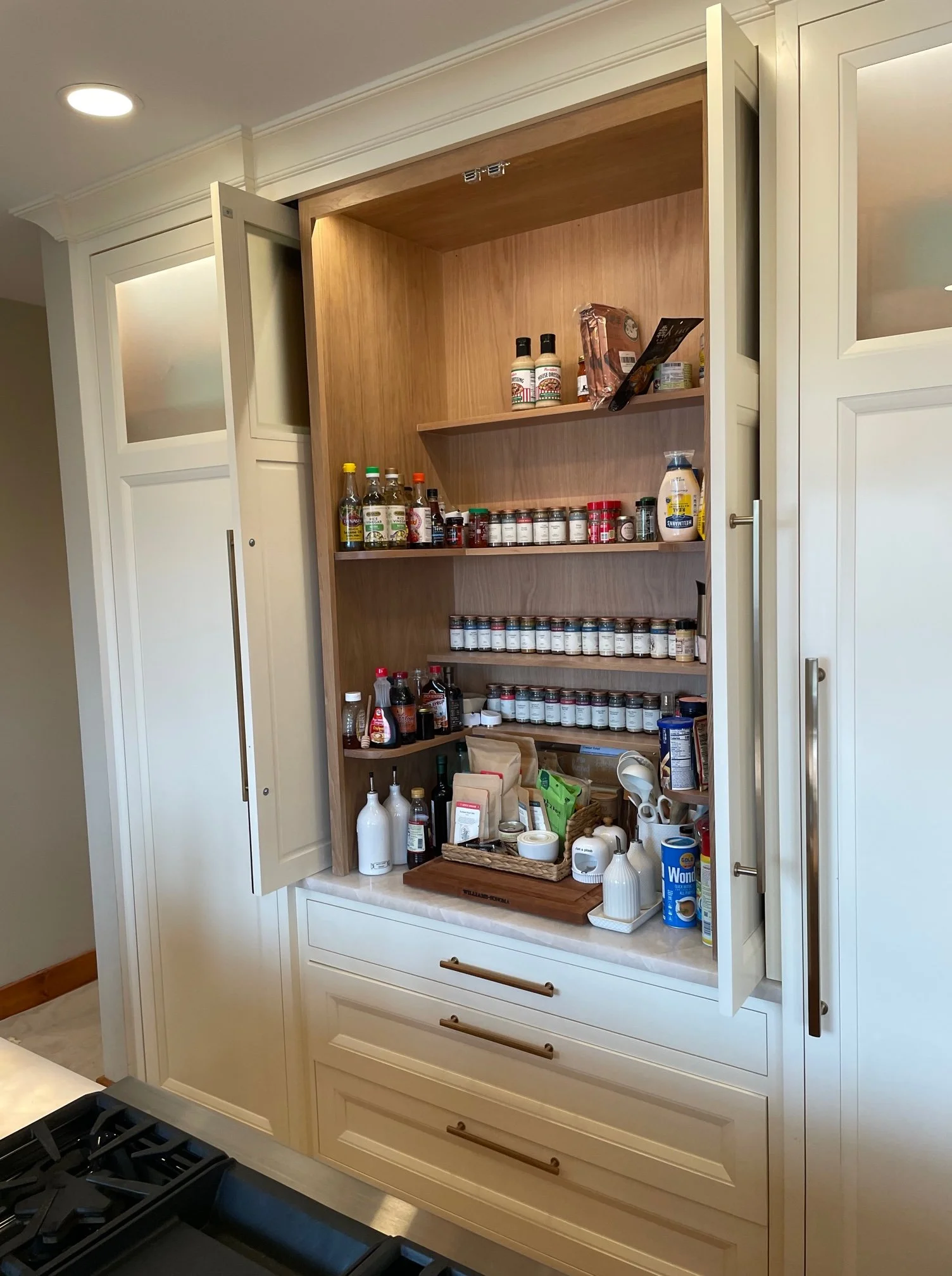 Pantry3.jpg