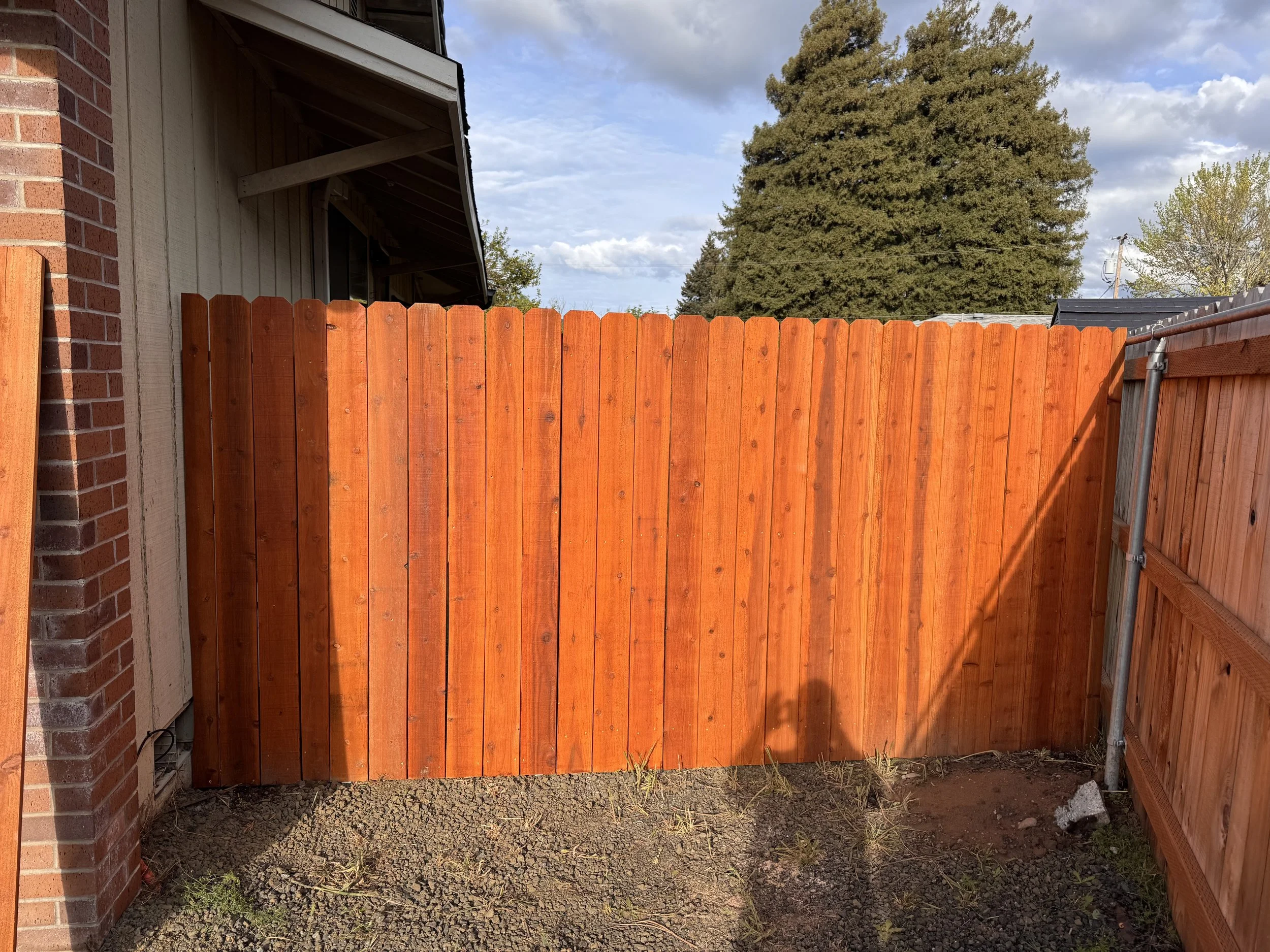 Fence built by Lehman Construction in Roseburg, Oregon.