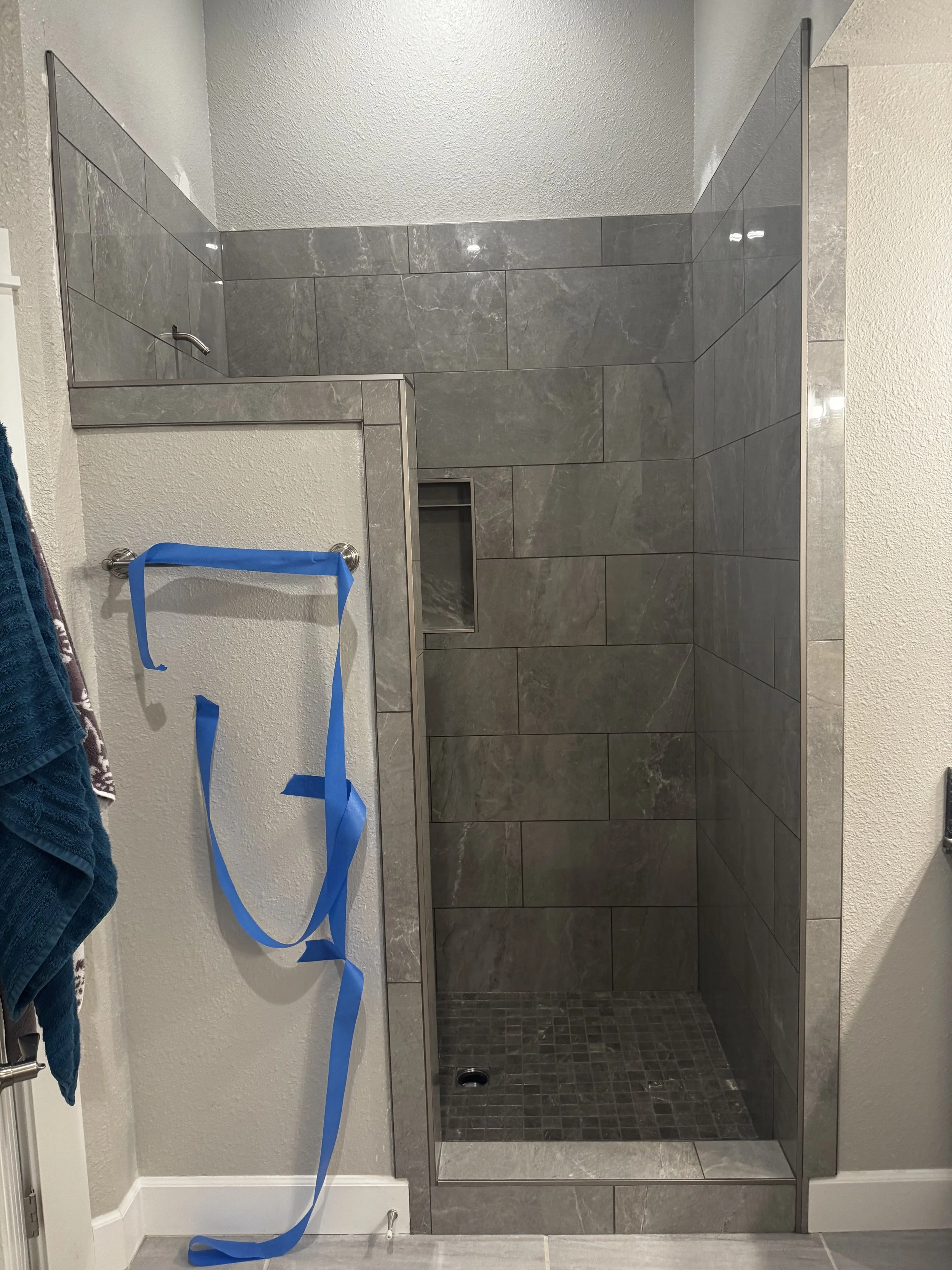 Tile shower by Lehman Construction in Roseburg, Oregon.
