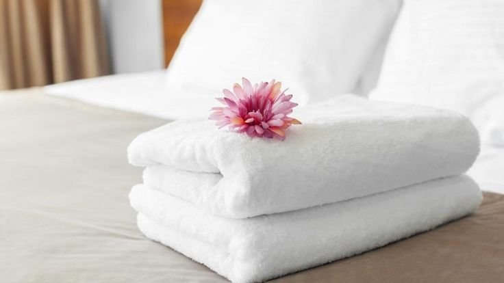 How To Avoid Hotel And Resort Fees.jpeg