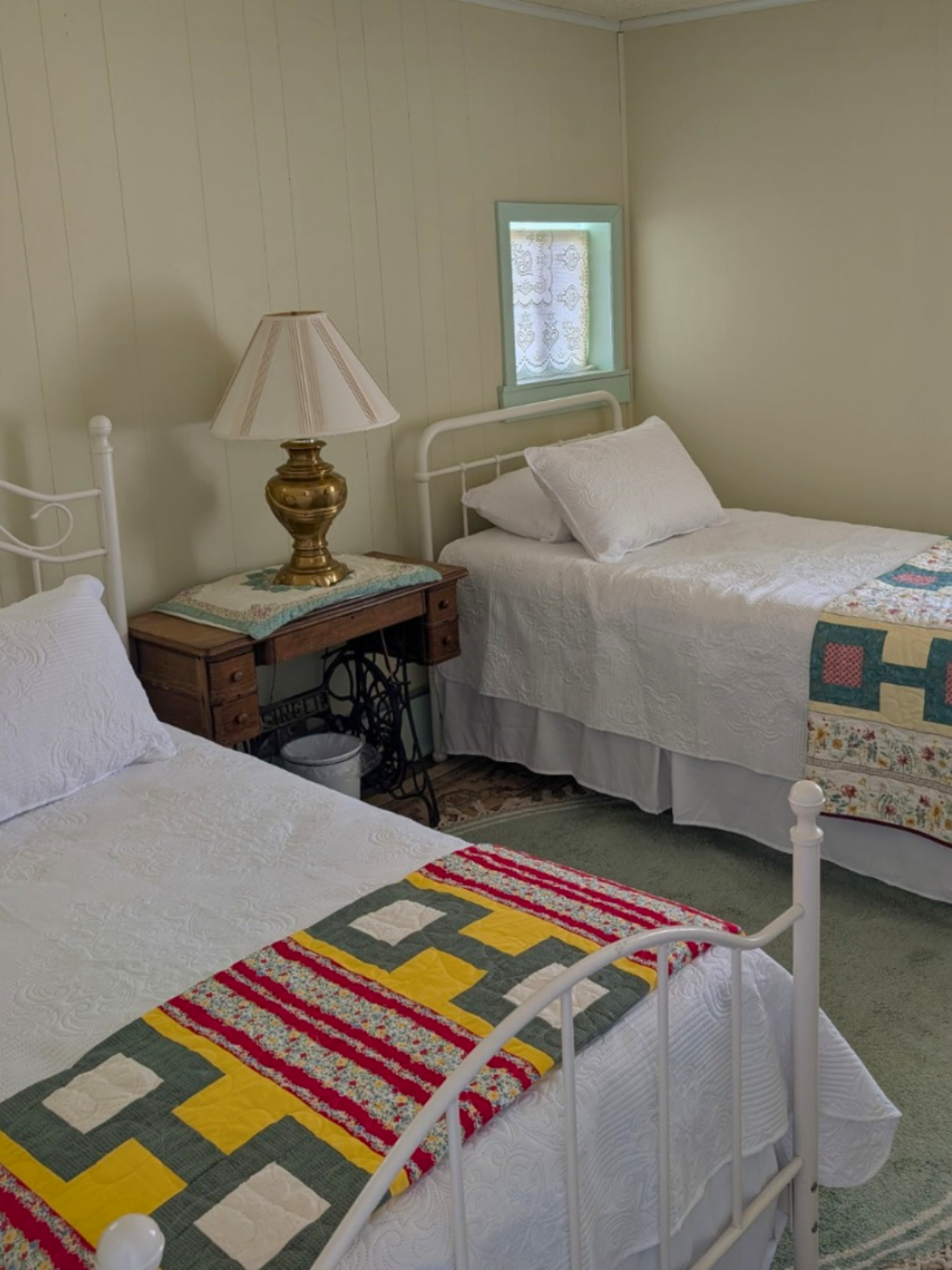 Needlecraft Photos Amenities (8).png