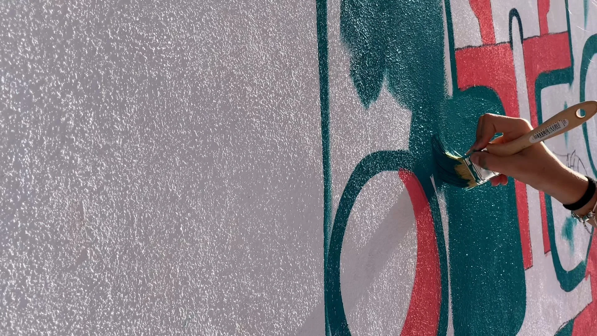 EmeMartos_Taller Mural Vva de Algaidas.00_00_42_00.Still005.jpg