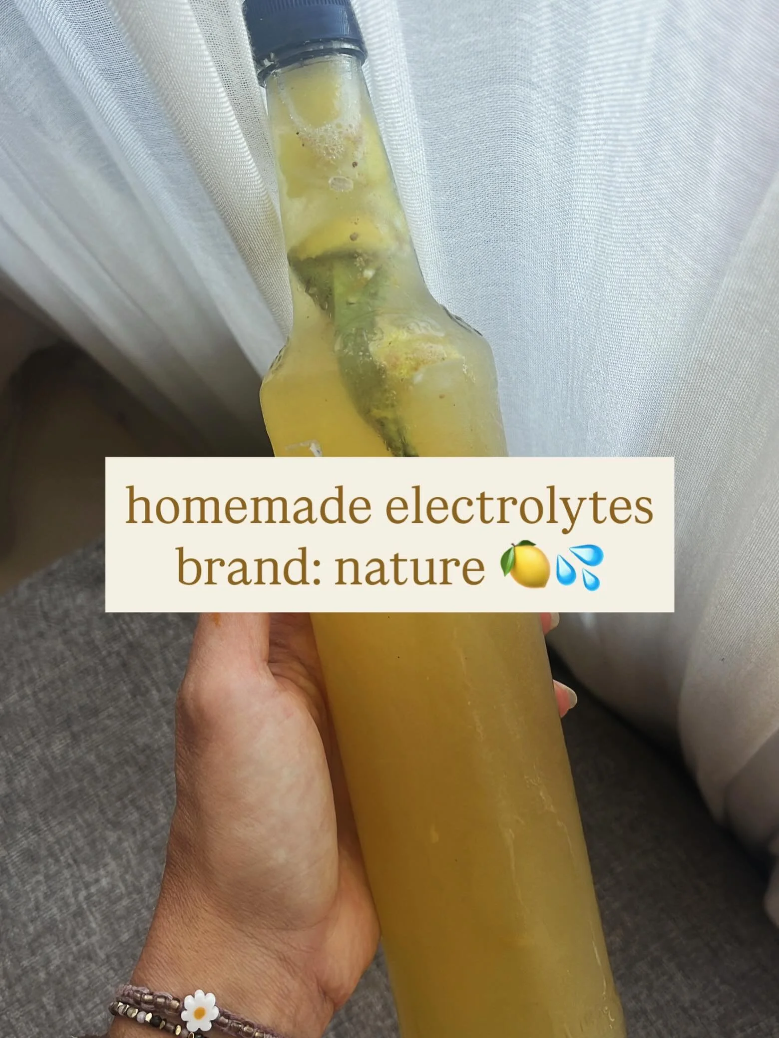 Once you try this liquid gold, you&rsquo;ll never go back to synthetic electrolyte drinks. 🍋💦

Made with simple ingredients straight from nature, this juicy drink supports hydration, minerals, and energy 
-> without the artificial colours, sweet
