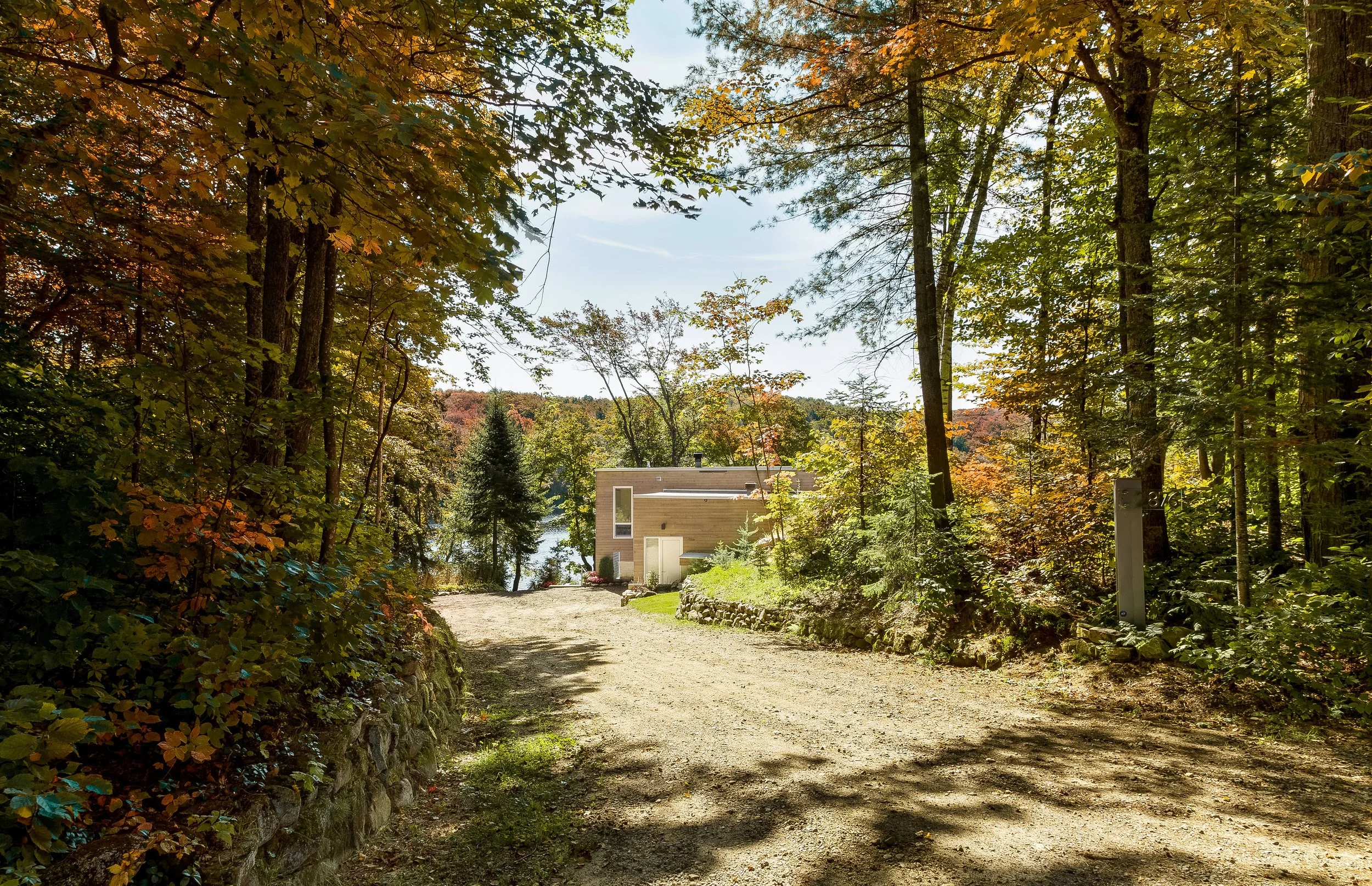 Brainnustudio_residence_LacCorbeau_architecture_7.jfif