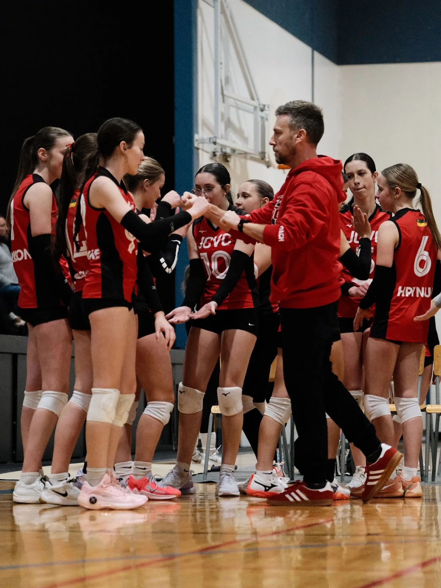 JCVC 14UW RED is coming in hot with their action shots from this weekend. 🔥 Photos: @joshuauy.visuals Video: @jadyn.shrigley