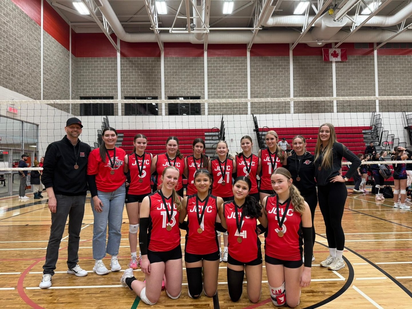 JCVC 15UW Red put on a strong performance this past Sunday bringing home the Bronze Medal.  Placing them 3rd out 16 teams at the PA Toppers Spring Smash this past Sunday.