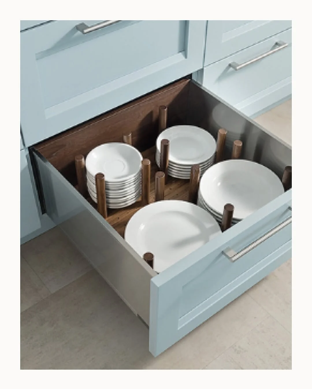 Custom cabinetry means more than beautiful doors and drawers-it&rsquo;s about smart solutions!

#customcabinetry 
#drawerdesign 
#designdetails 
#organizationgoals