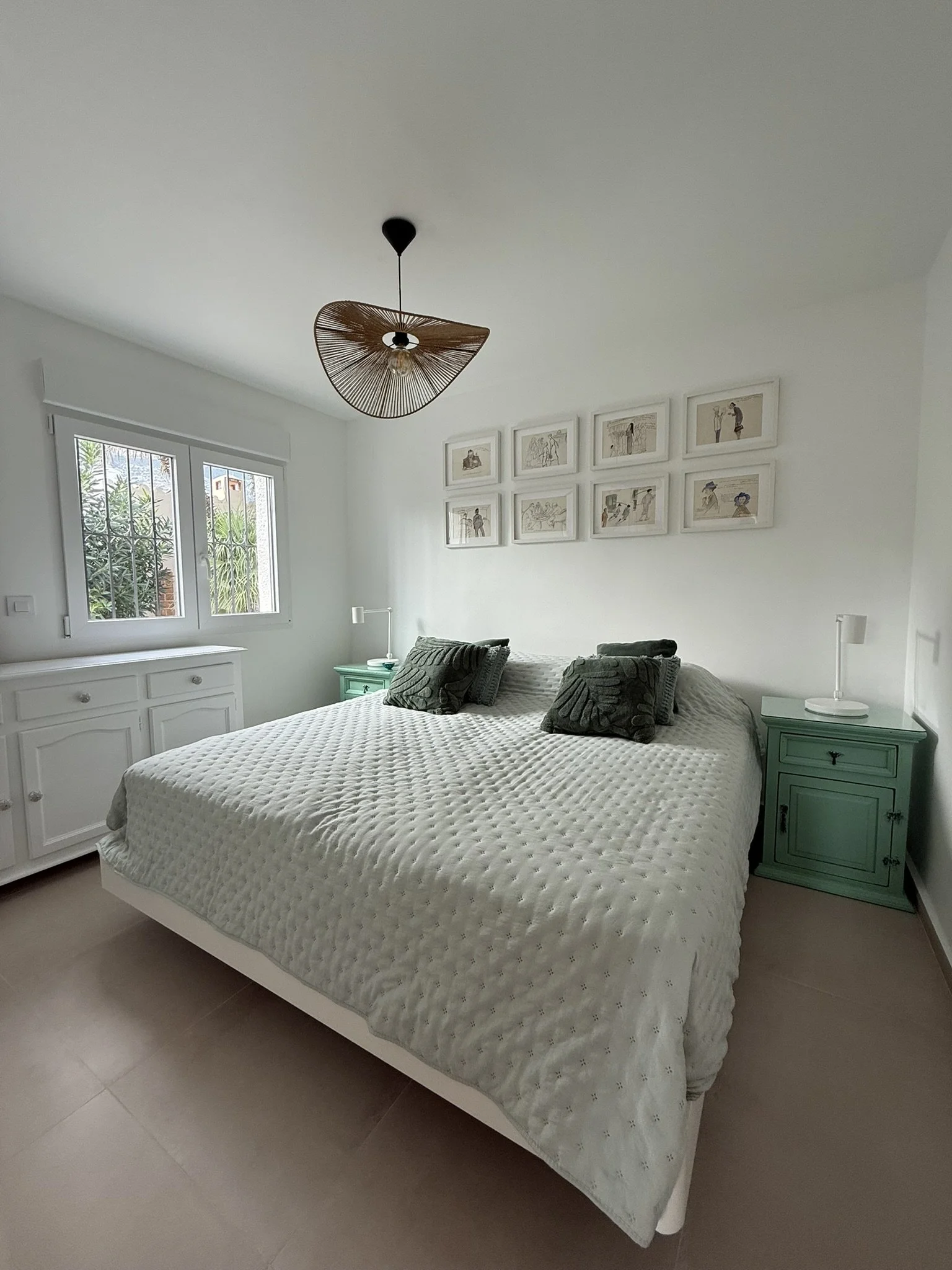 Slaapkamer 2 met zicht op de bergen