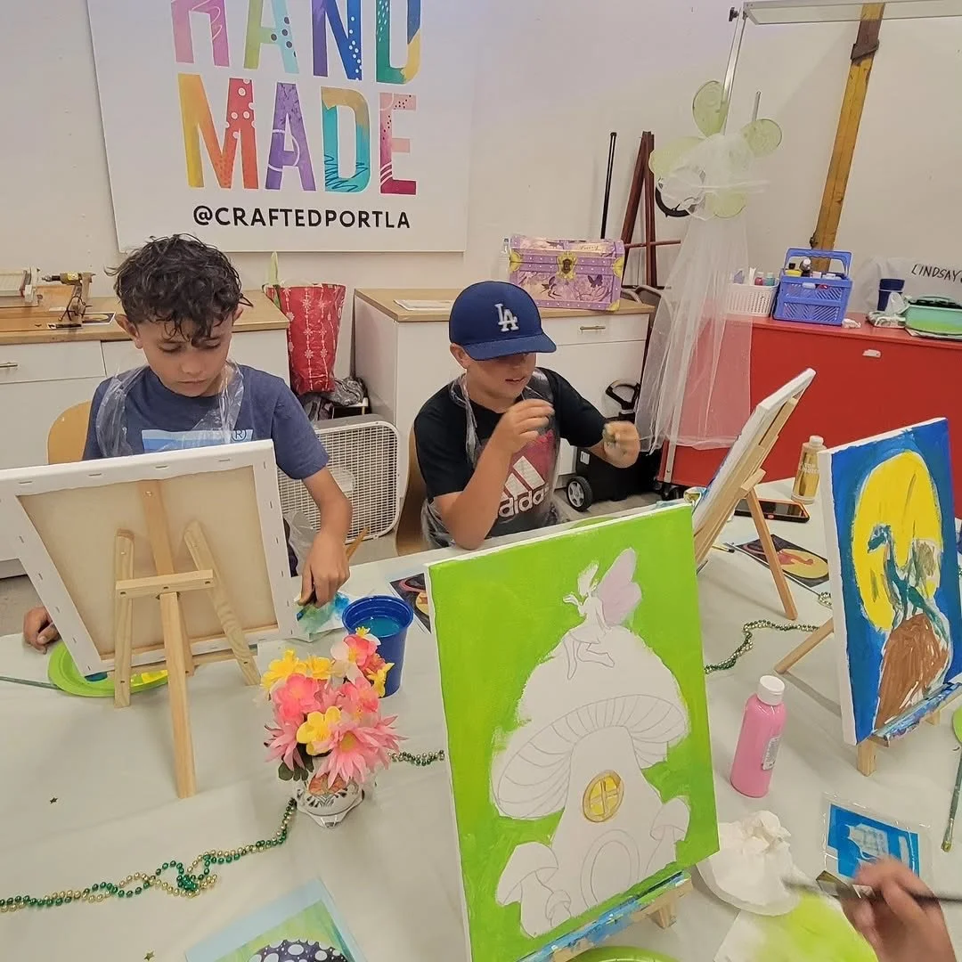 There&rsquo;s always something fun happening at CRAFTED 🎨
From paint classes to hands-on workshops and special events, our space is always buzzing with creativity. Keep an eye on our website, socials, and the chalkboard inside CRAFTED to see what&rs