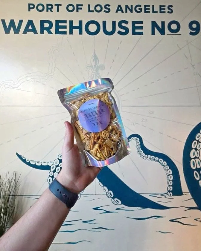 Game-day snacking, but make it local 🏈 
@loba_bakery&rsquo;s San Pedro Local Mix is the ultimate sweet-and-salty upgrade with buttery shoyu glaze, toasty furikake, and serious umami crunch 🤤 

Swing by @craftedportla to grab some on the way to your