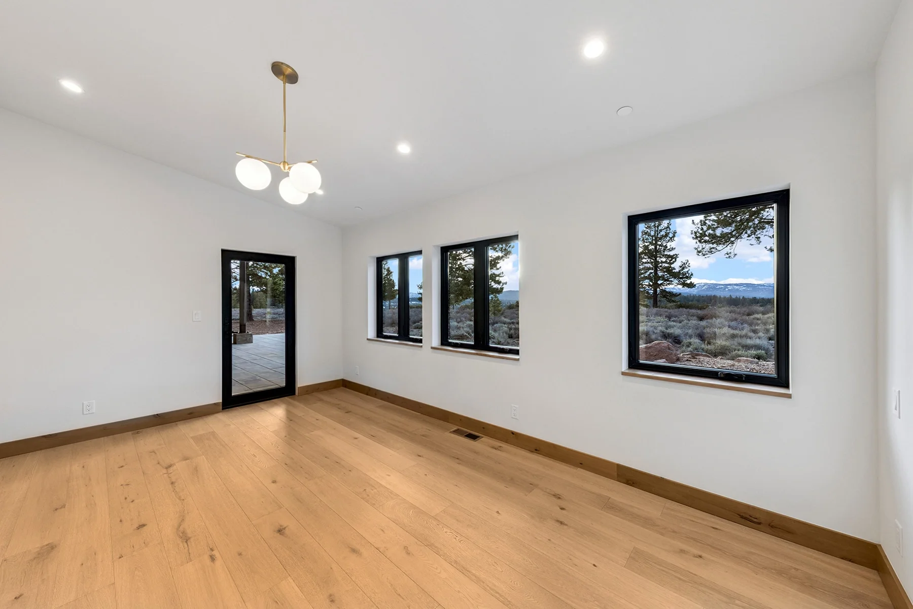 tudor-lane-master-bedroom-a45.webp