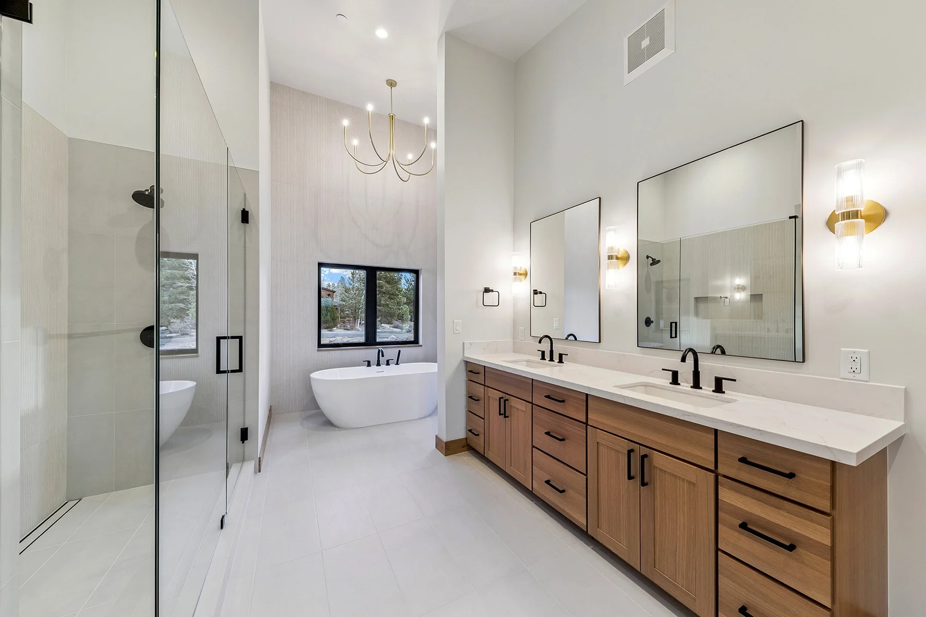 tudor-lane-master-bathroom-a37.webp