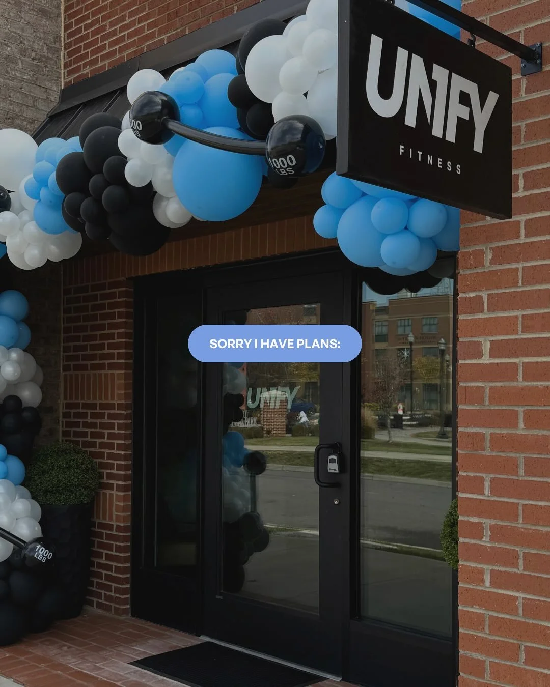 Saturday plans? Already booked.

-8am POWER35
-9am SCULPT45
-Coffee &amp; pastries at @the.crumbum after (obviously)

Come sweat it out with your bestie or your boo. Do one class or double dip for the perfect start to your weekend.💦💪🏼