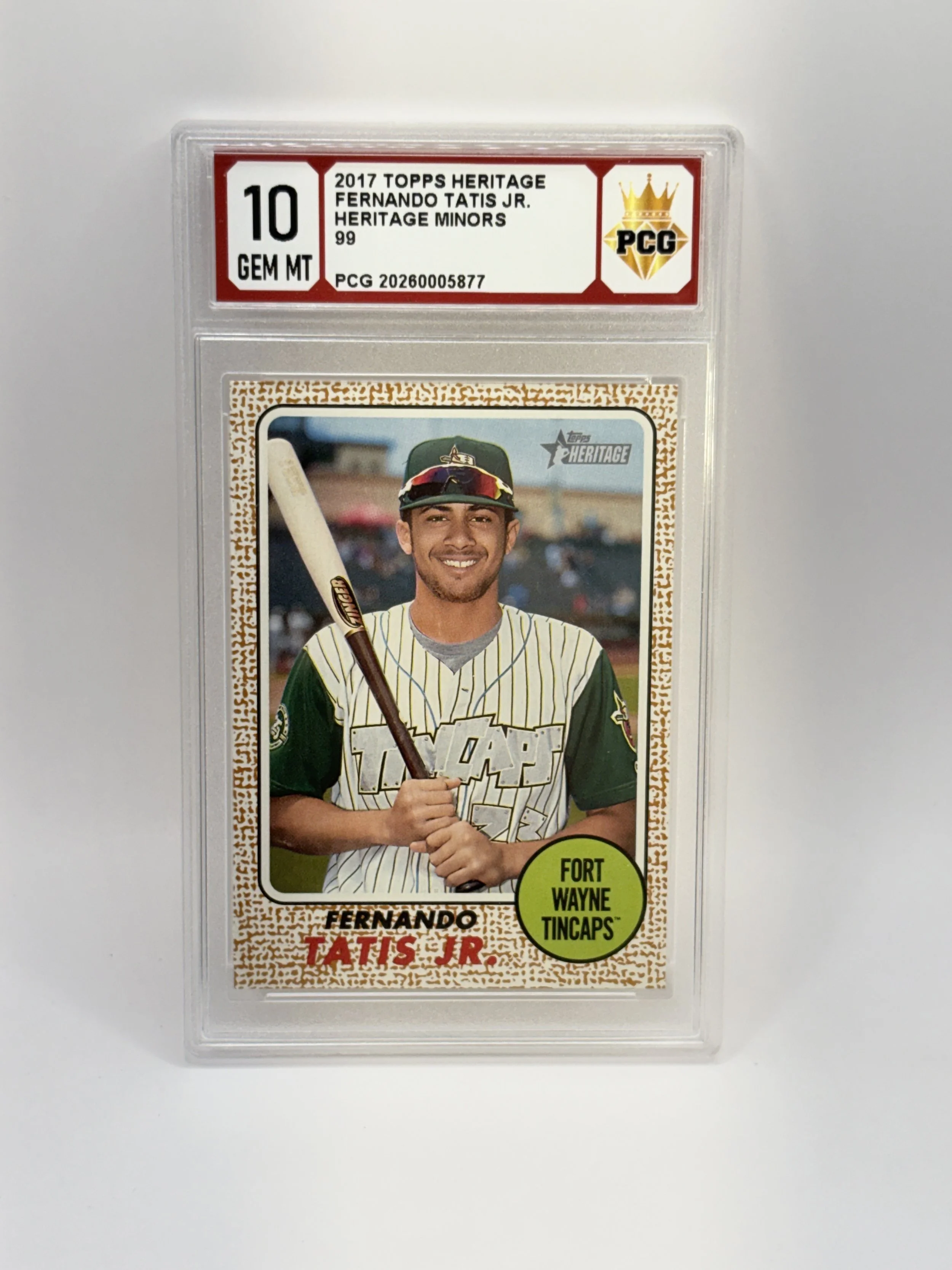 #20260005877 2017 FERNANDO TATIS JR. 10 GEM MT