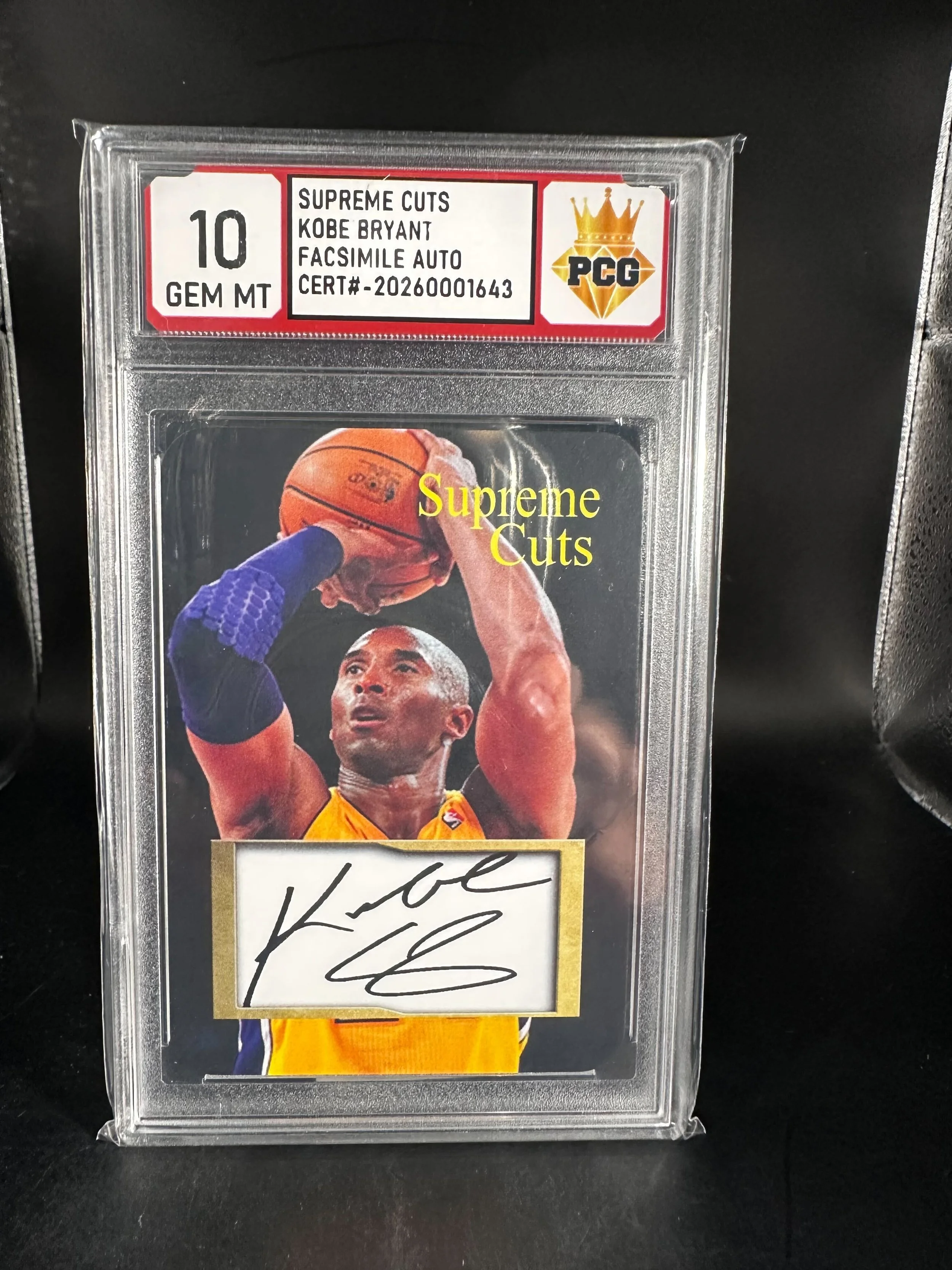 #20260001643 SUPREME CUTS KOBE BRYANT 10 GEM MT