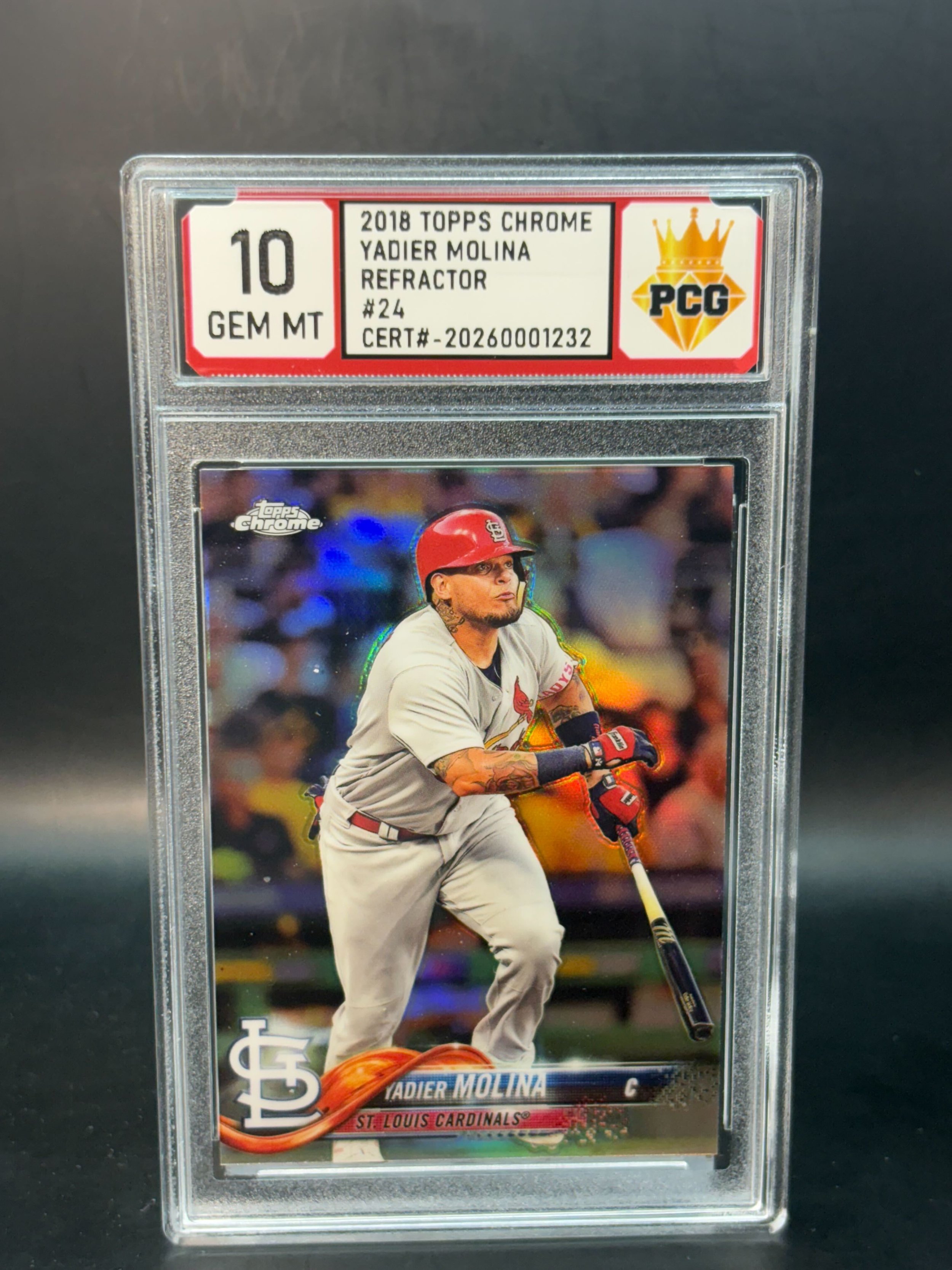 #20260001232 2018 YADIER MOLINA REFRACTOR#24