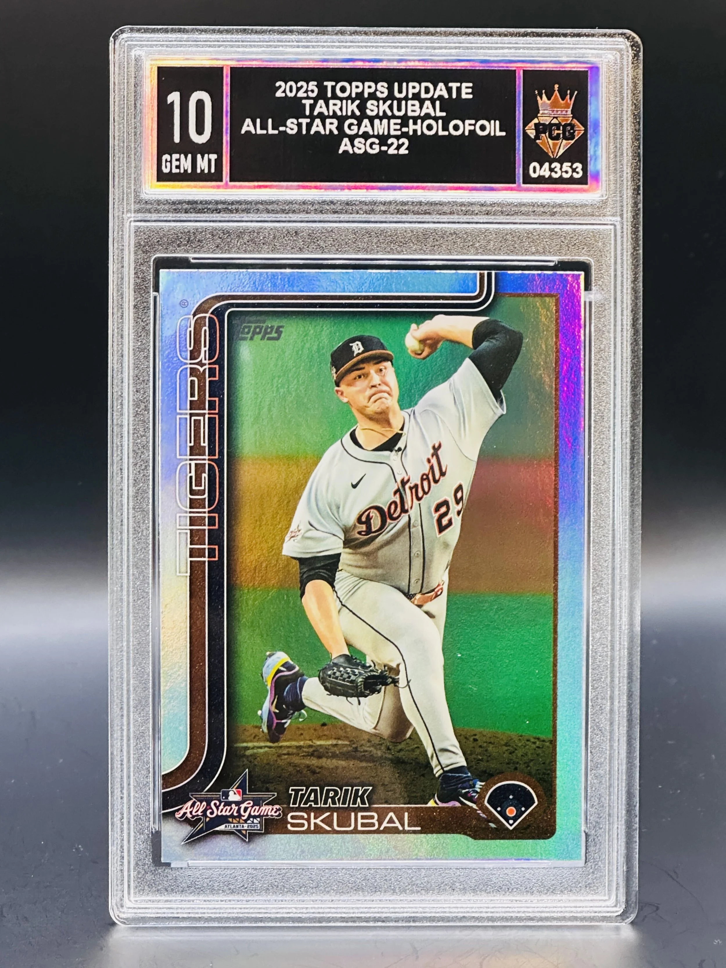 #04353 2205 TARIK SKUBAL 10 GEM MT