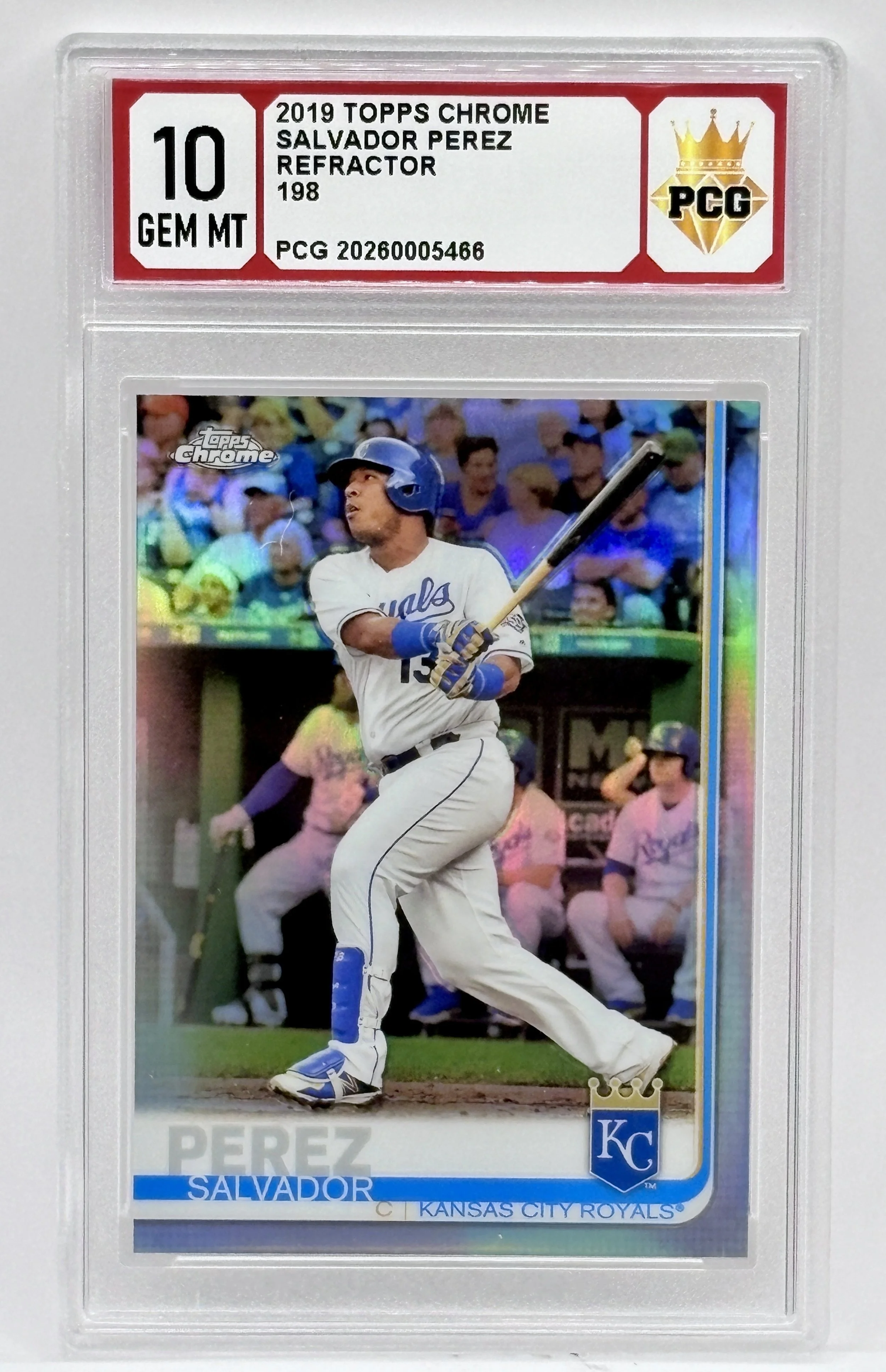 #20260005466 2019 SALVADOR PEREZ 10 GEM MT