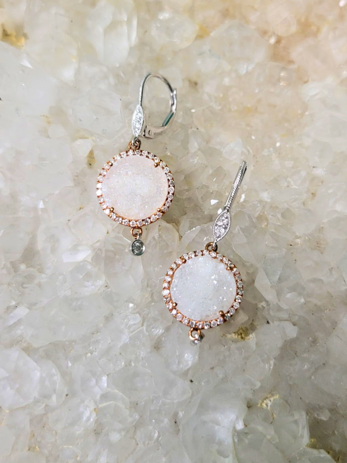 Hogue's Jewelry basket 4.11.png