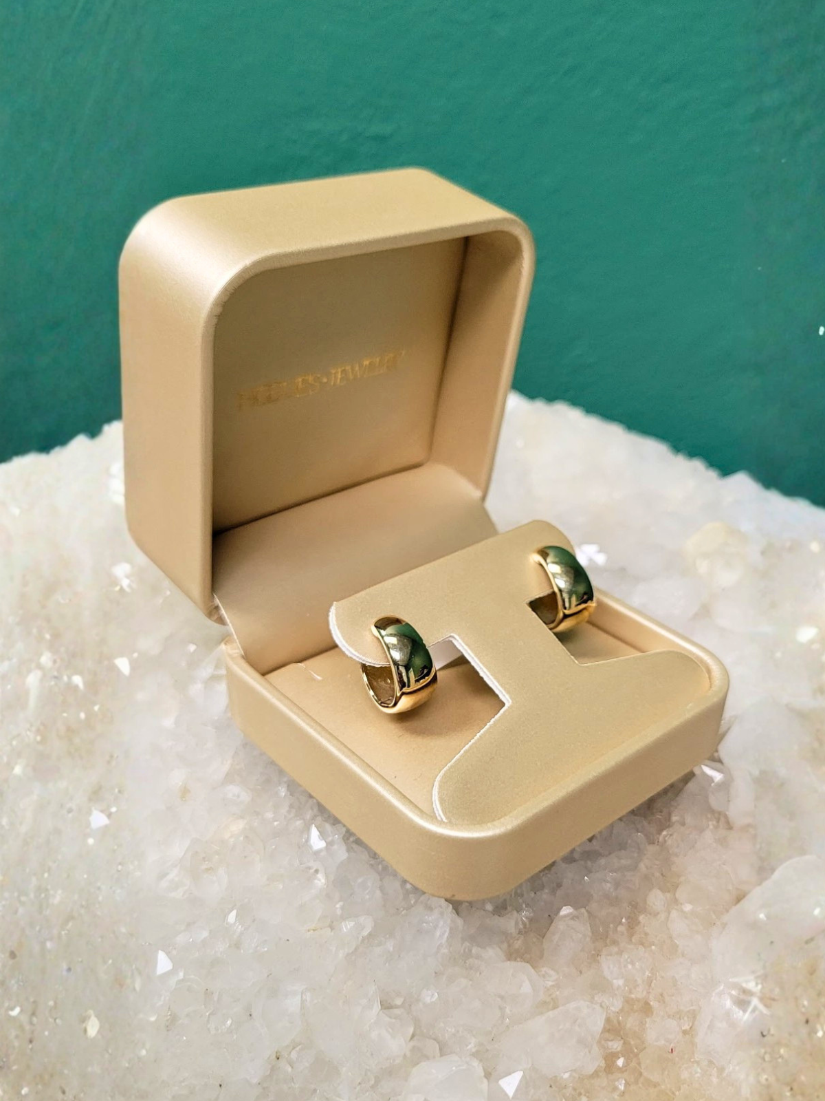 Hogue's Jewelry basket 5.1.png