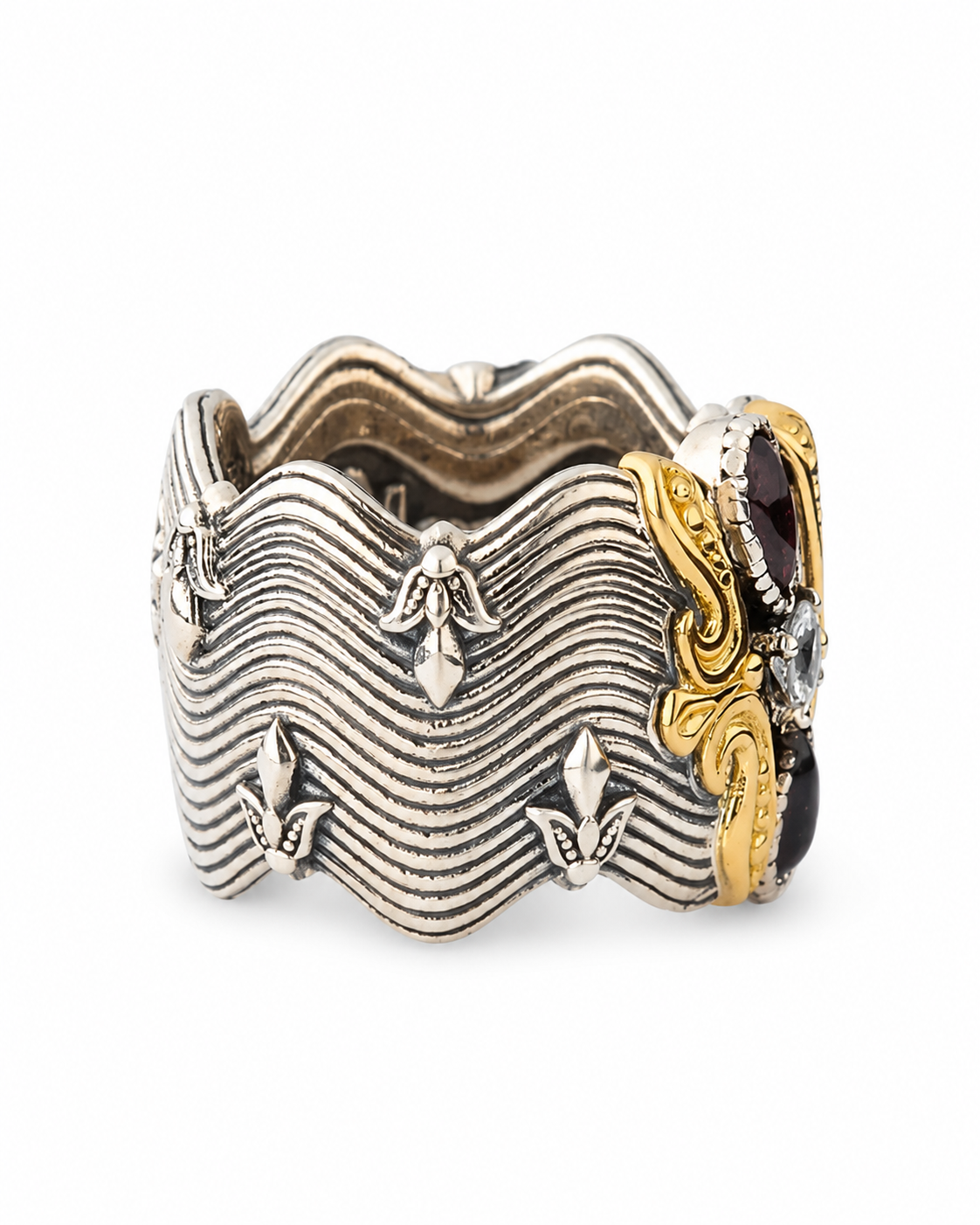 Ornate Silver Wave Ring with Garnets.png
