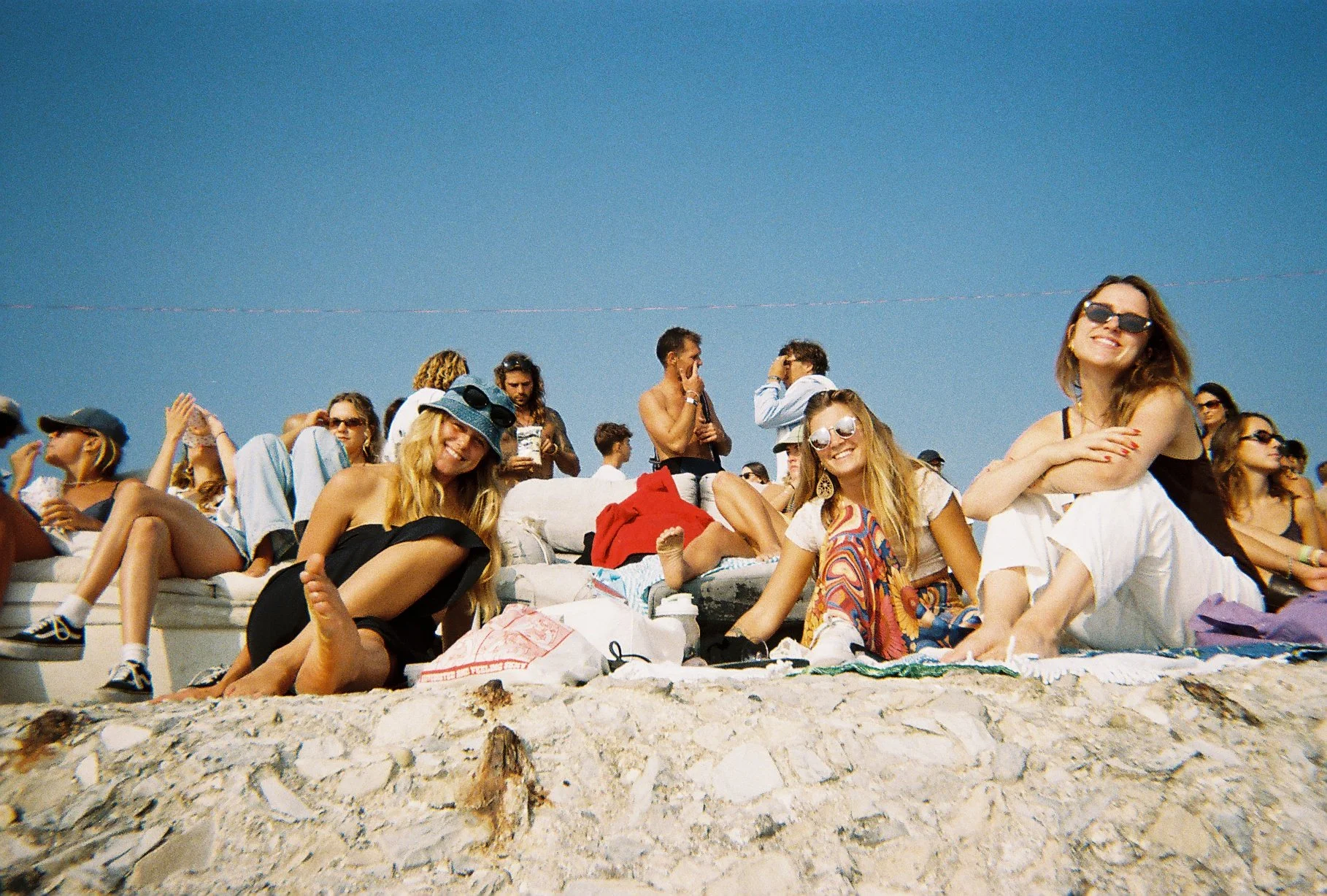 R1-06166-013A copy.JPG