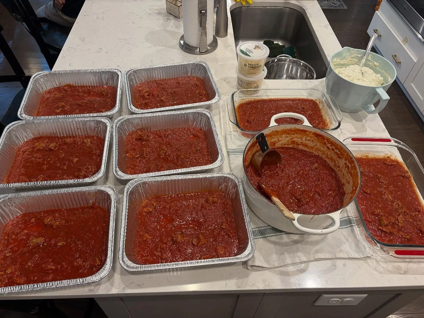 Happy Monday Darlings!  Living my dream this morning!
#smallbusiness #smallbusinessowner #caterer #catering #chef #sahm #cheflife #privatechef