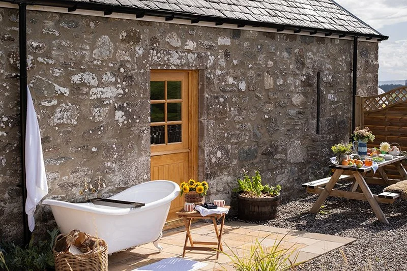 the bothy at morningside farm with outdoor bath
