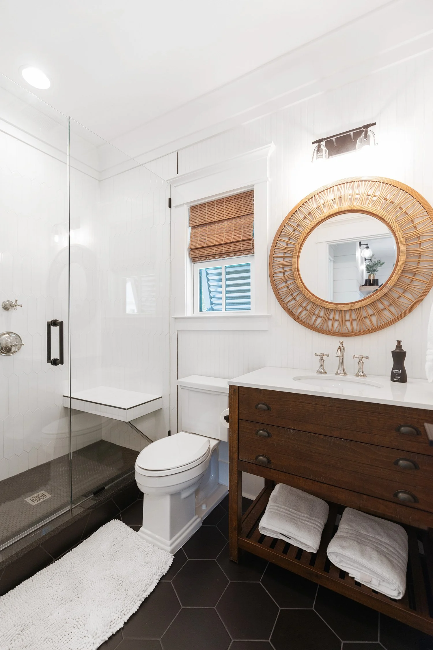 apartmentbathroom.jpg