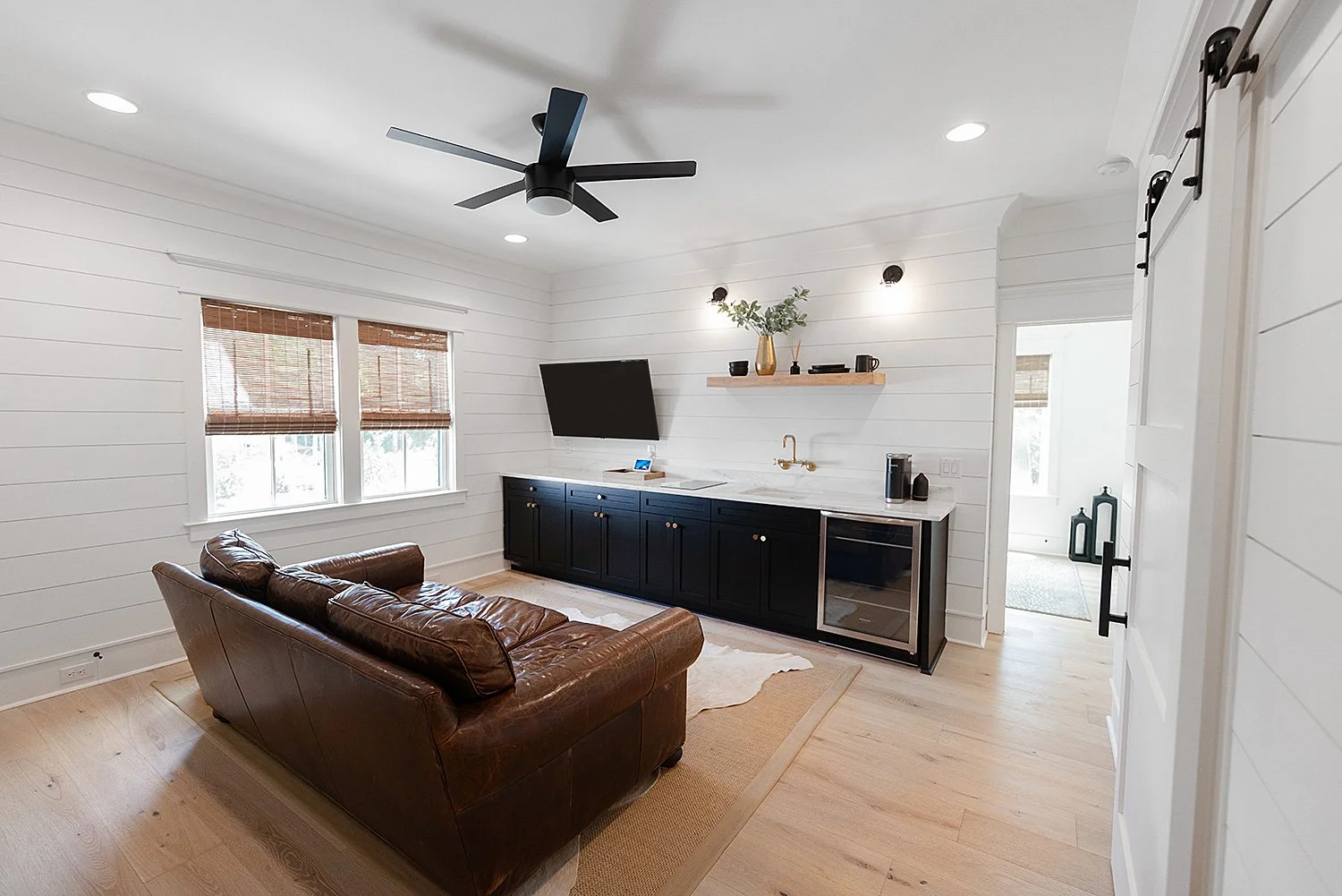 apartment1.jpg