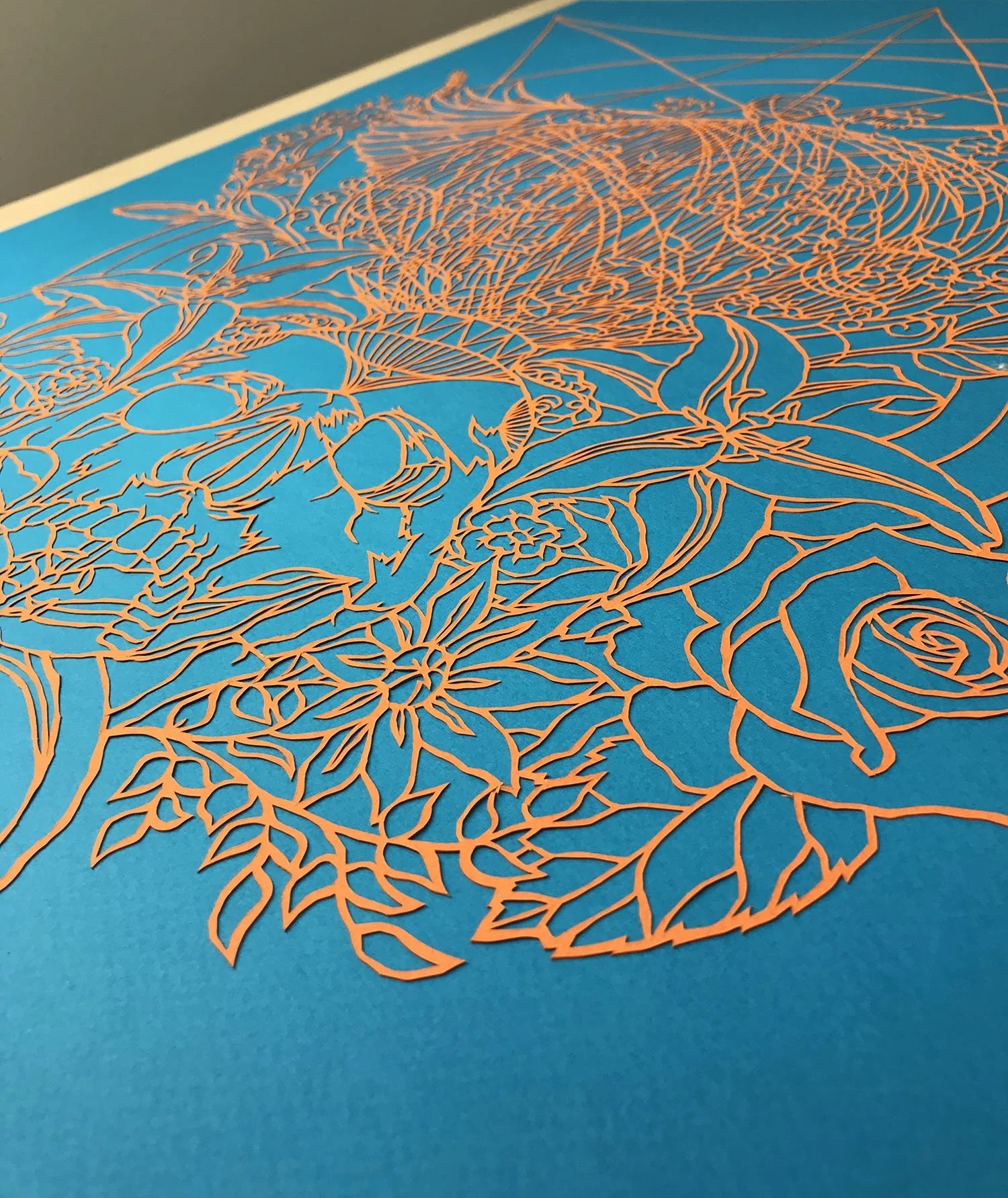 roseskulldetail2.jpg