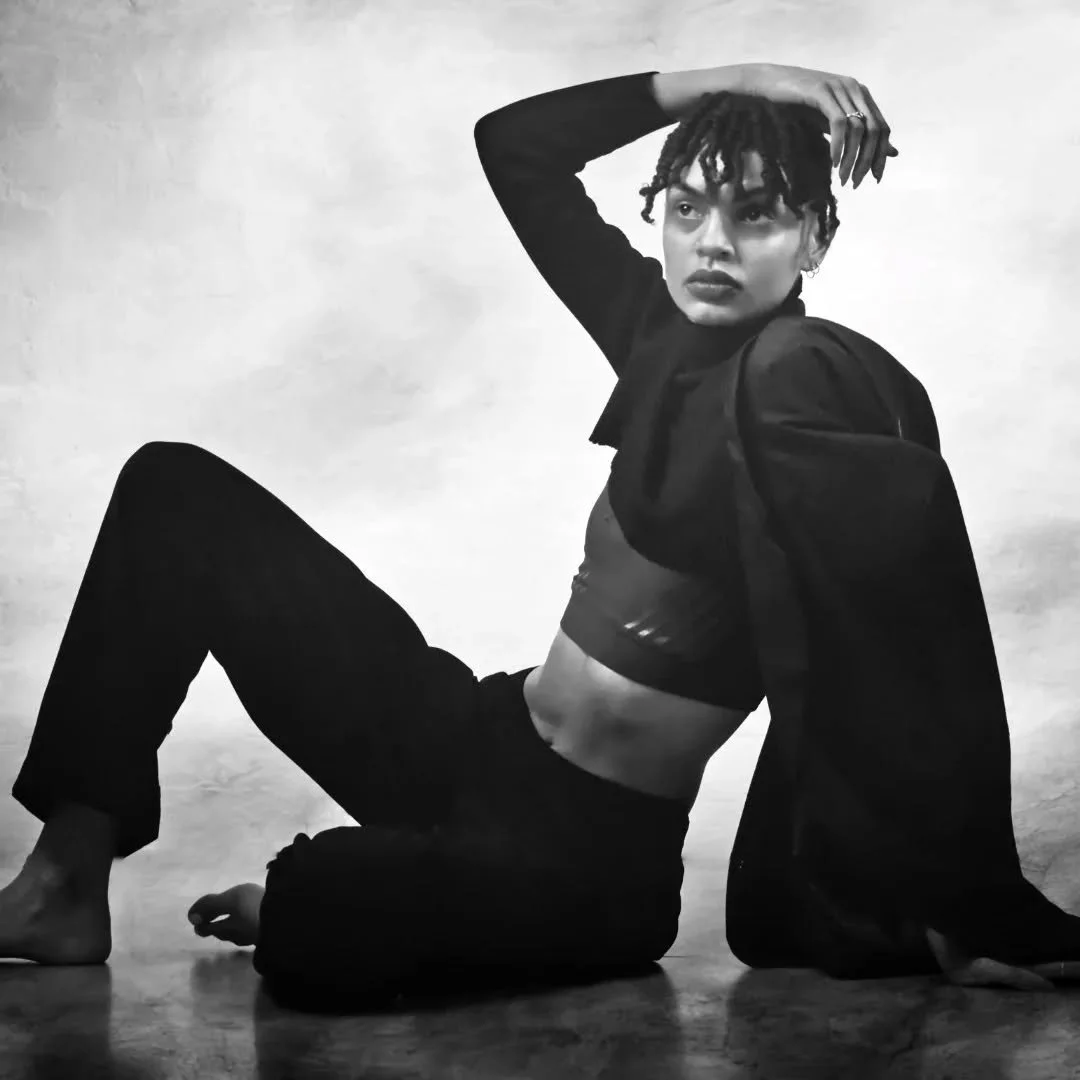 Model: @chiquitita.x
Event: @creatorsphotowalk
Location: @22fiftygram
Sponsors: @fitchleedesmixers
📸@graceremondo 

# CreatorsPhotowalk
# Creatorsphotowalkcapetown