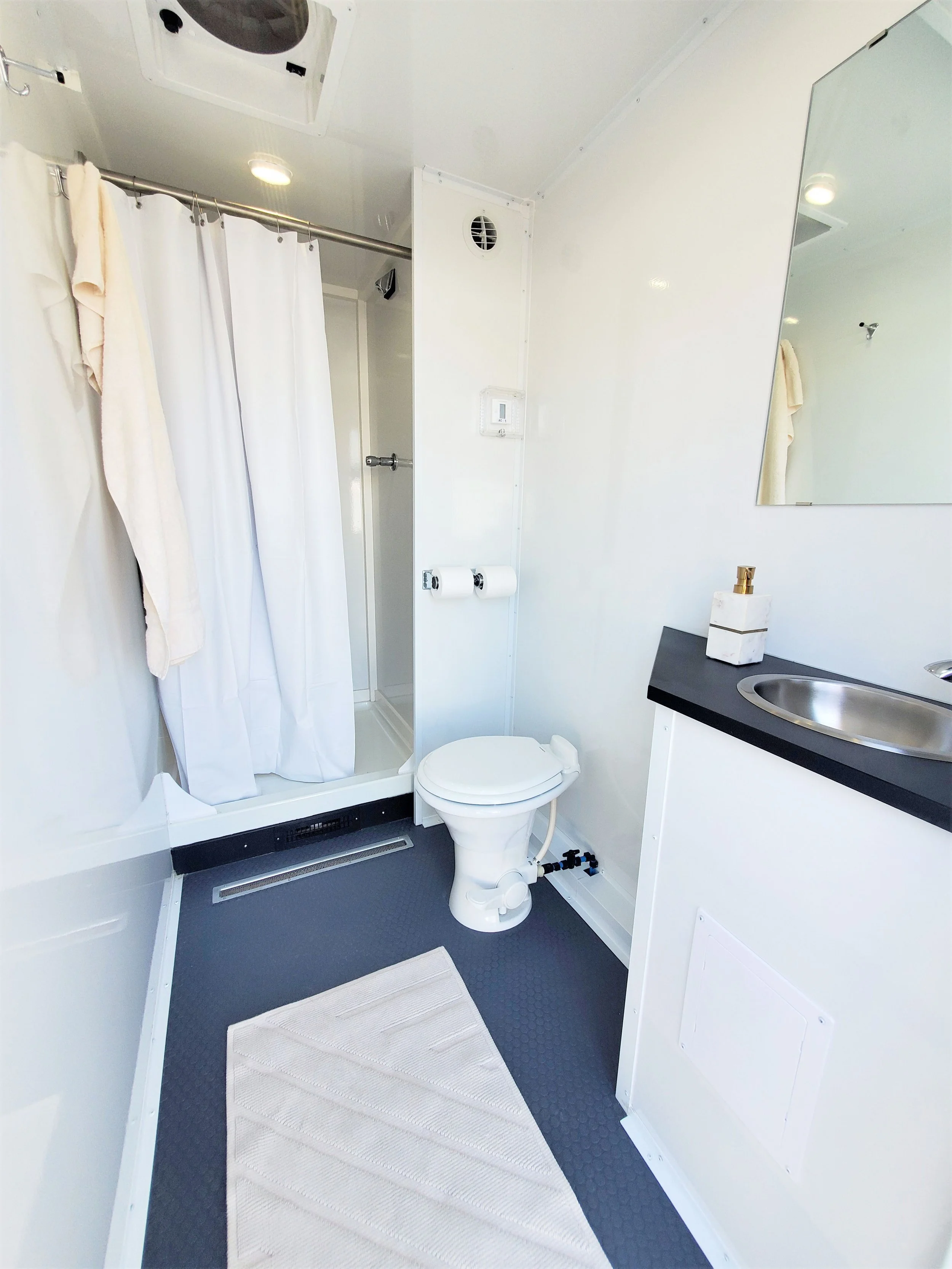 Shower-Restroom-Combo-for-sale-room-3.jpg