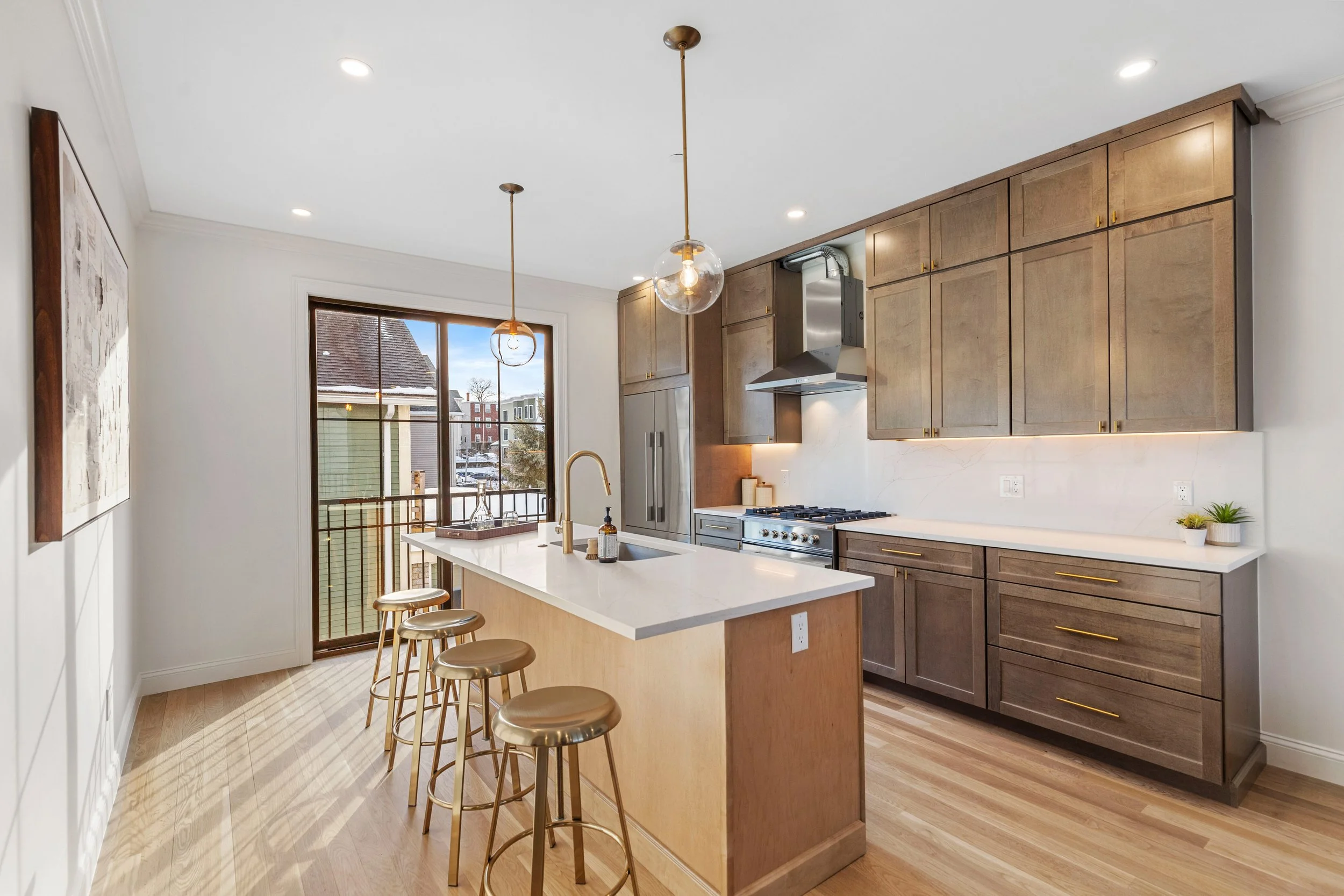 27 Shepard St Unit 4 Boston MA-print-009-029-Photo 6-4200x2800-300dpi.jpg