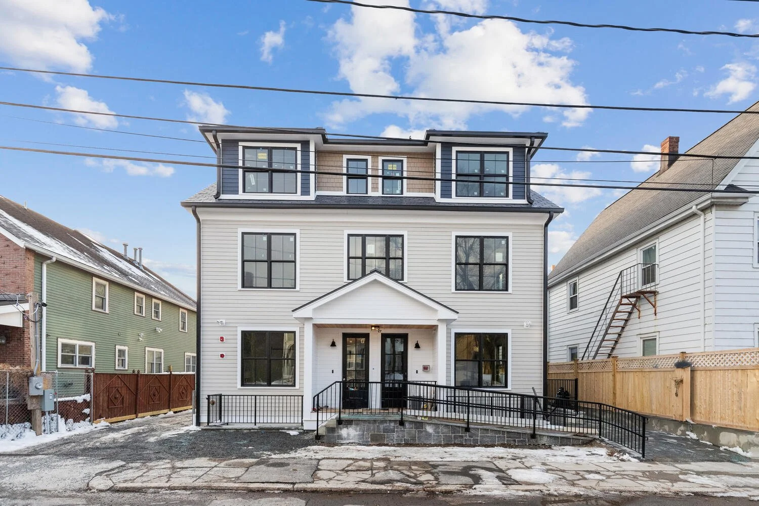 27 Shepard St Unit 1 Boston MA-large-029-032-IMG 1957-1500x1000-72dpi.jpg