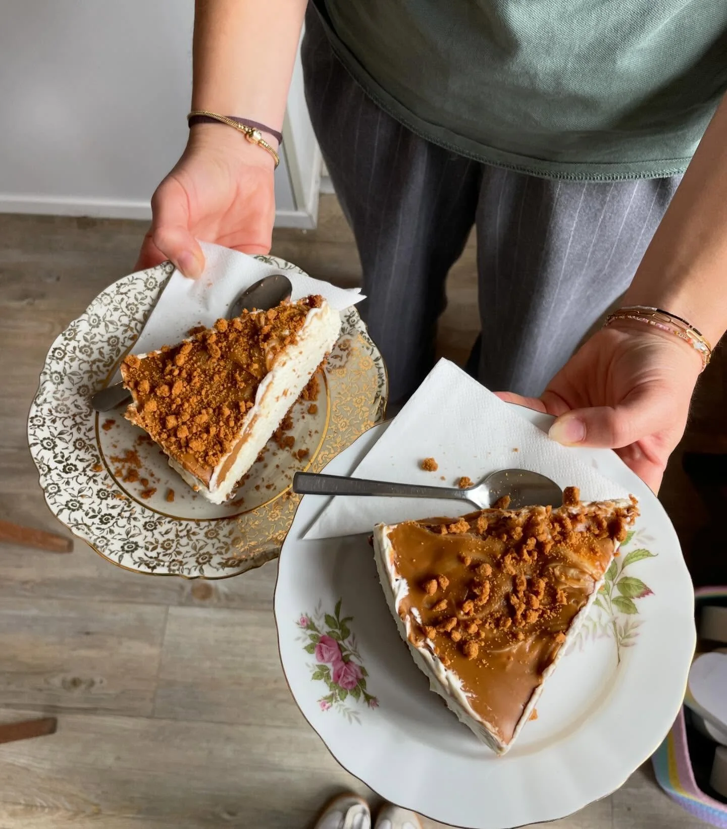 Bitte einmal kurz innehalten f&uuml;r unseren Biscoff Cheesecake 🤎🍰

📍Wolke 7 by Mirema, M&ouml;hlin