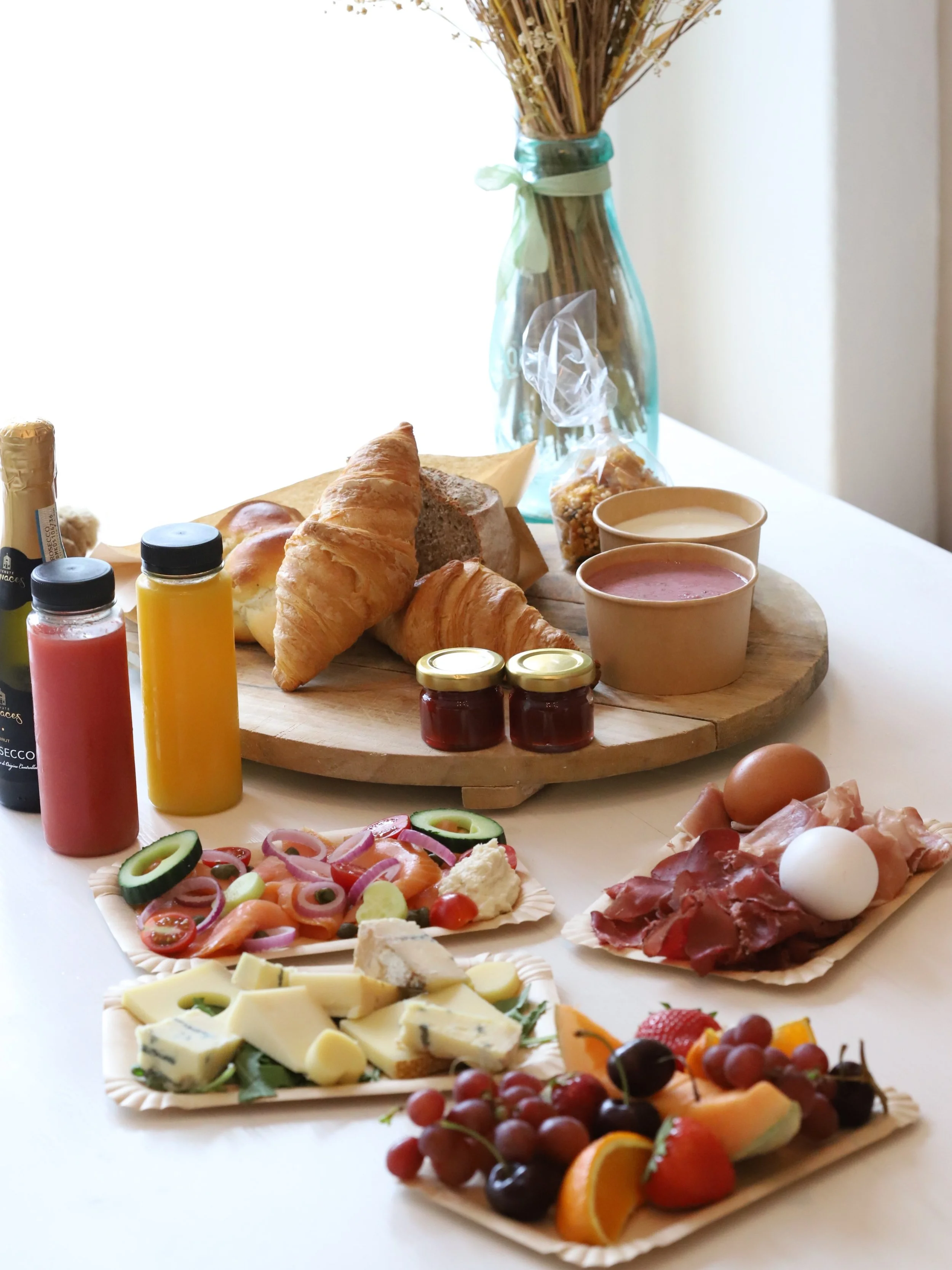 DIE WOLKE 7 KOMMT NOCH WEITER! 🏡&hearts;️

Unsere Brunchbox gibt&rsquo;s jetzt in noch mehr Gebieten &ndash; und wir freuen uns riesig! 🥹🫶🏻

Damit k&ouml;nnt ihr euch euren Wolke-7-Brunch ganz gem&uuml;tlich nach Hause liefern lassen. Perfekt f&u