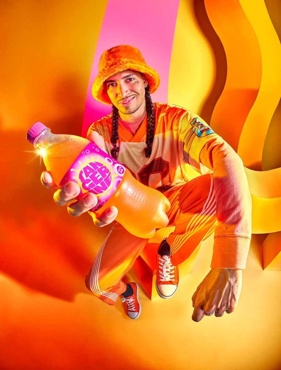 Chava_oropesa_food_photography_tangerine_soda_bottlr_model.jpg