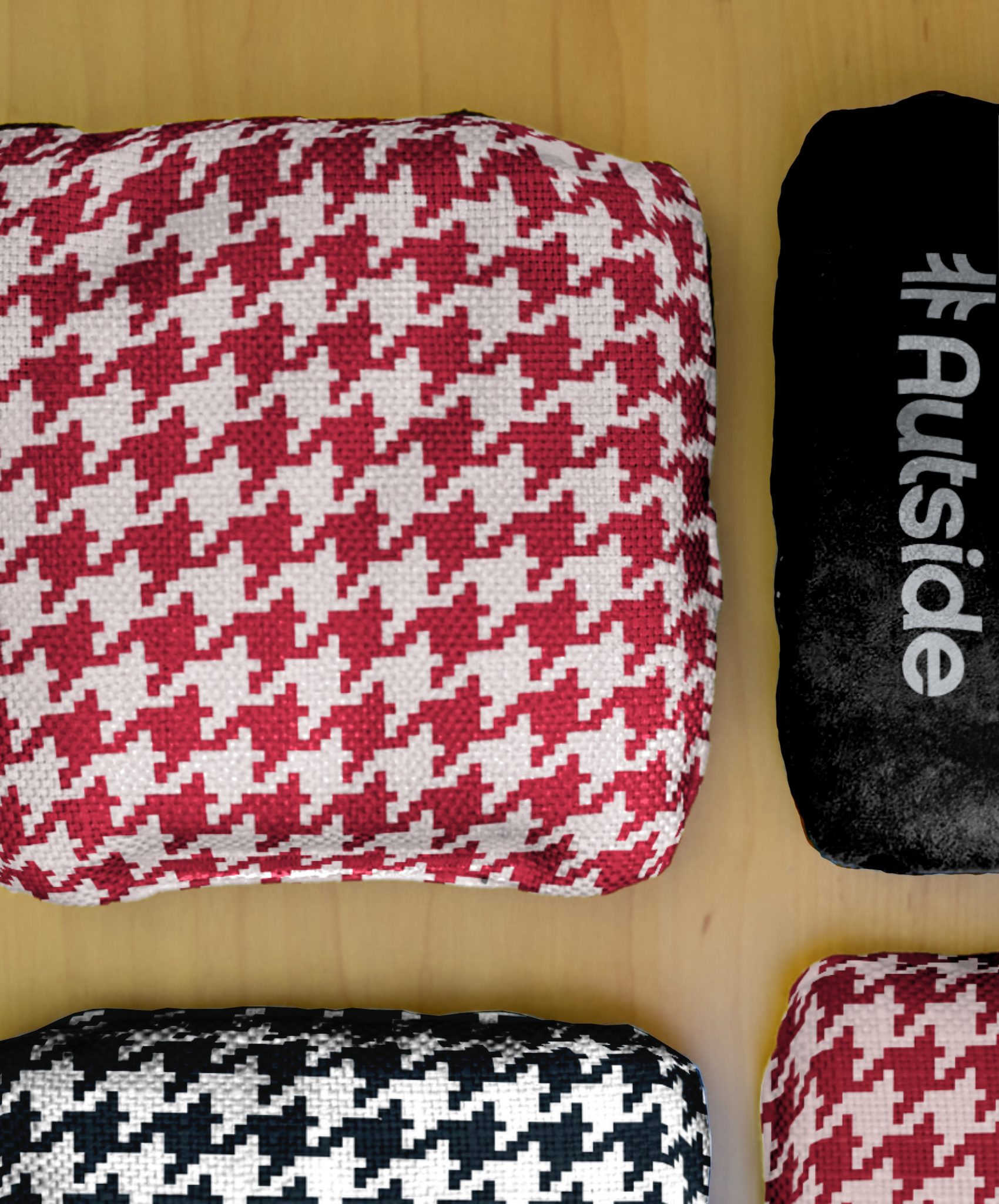 Bama Houndstooth Black.png