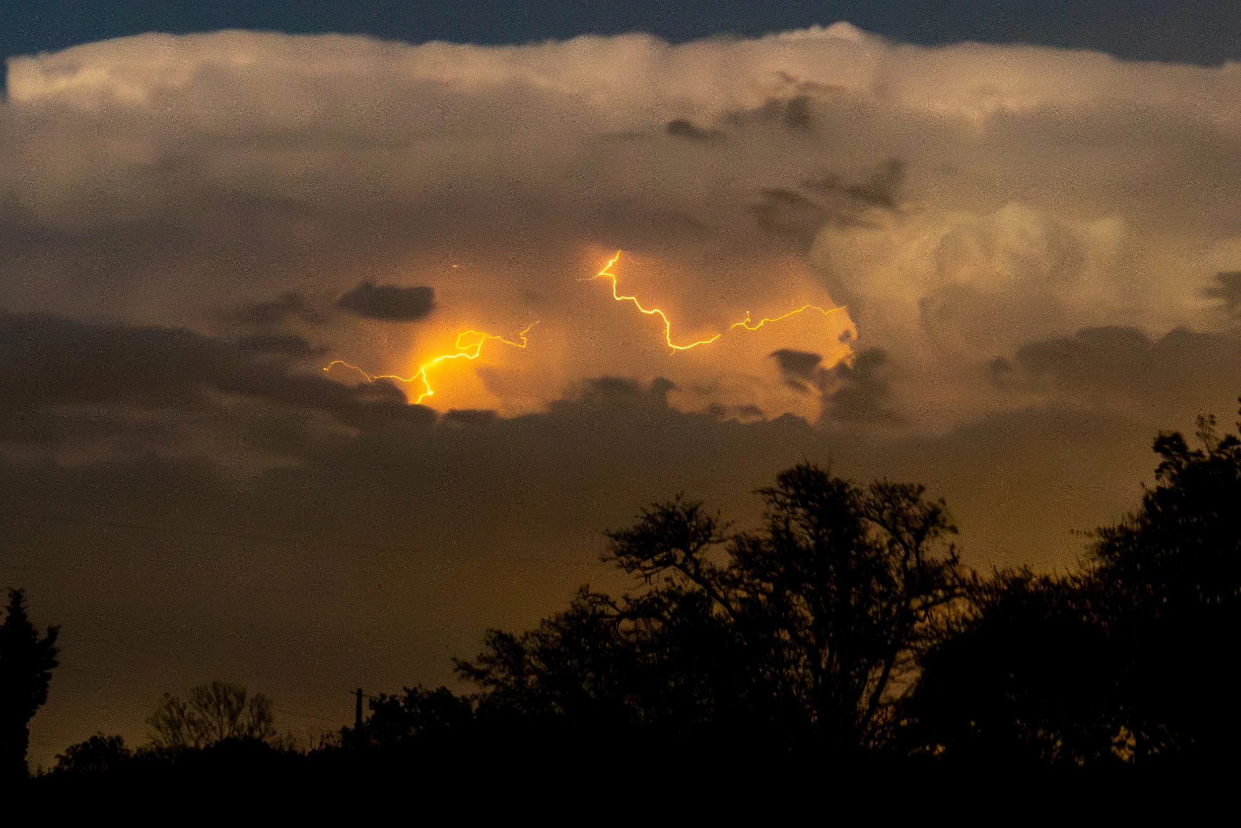 Lightening 2.jpg