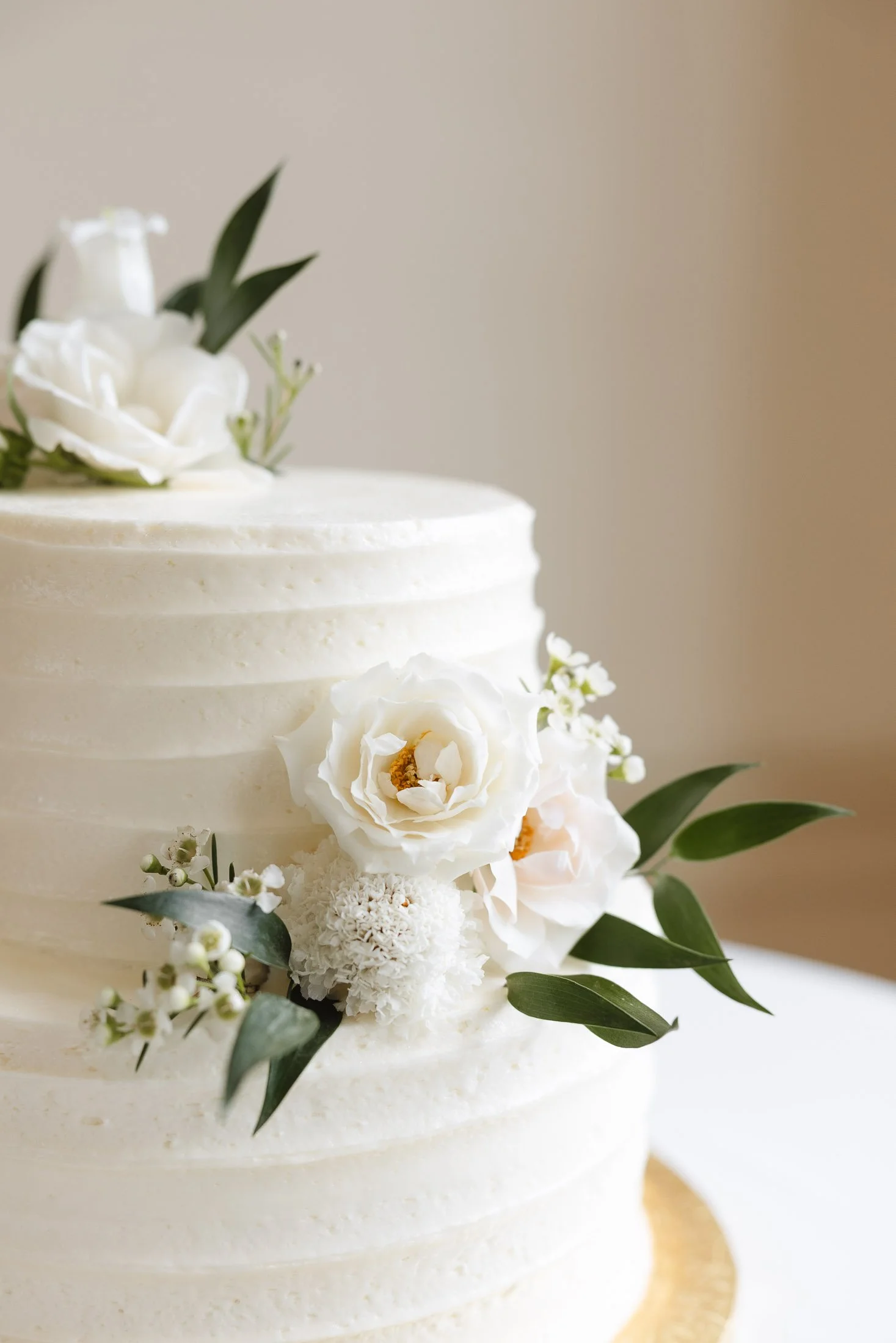 The Ultimate Wedding Photography Checklist and Timeline for Engaged Couples