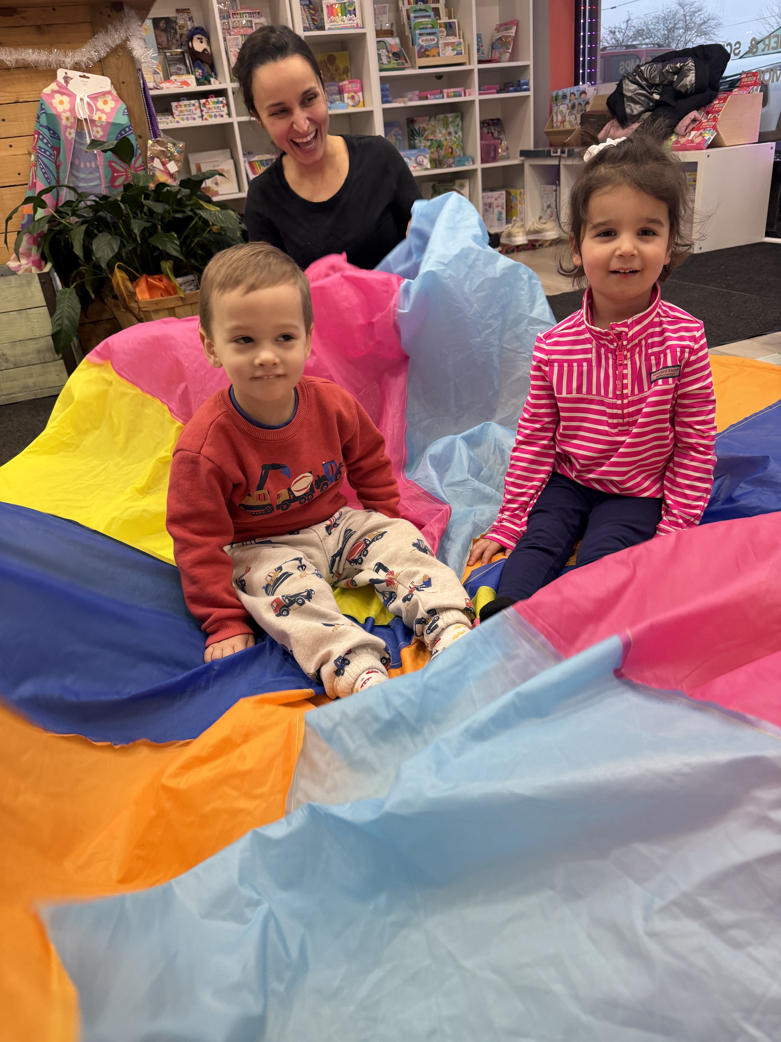Happy Talk - Tots (18-36mos) - Fri 9:00am