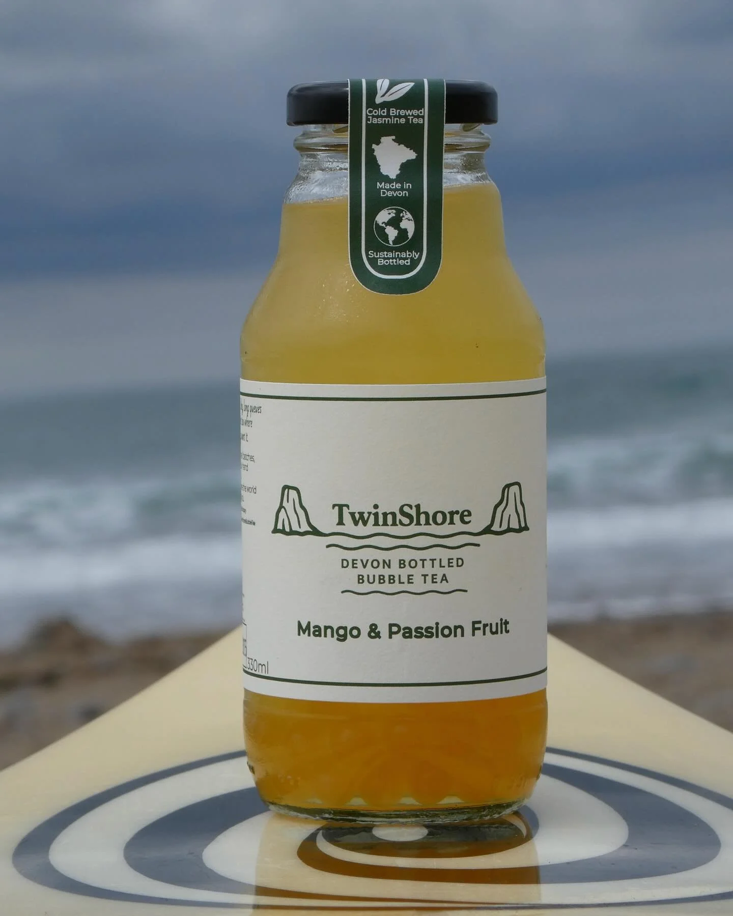 Welcome to TwinShore in the wild. How bottled bubble tea should look.
Built for beaches, mountains, tors, trails and cafe shelves 🏔️
This is our first batch of bubble tea, currently stocked in @fox_tor_cafe in Princetown!

More locations dropping so