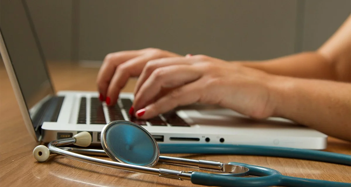 Why HCPs Struggle to Find Drug Information Online