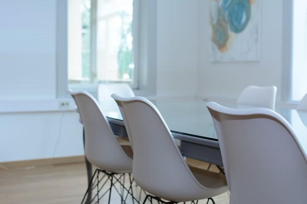 Interview Formats: From Informal Chats to Formal Panels